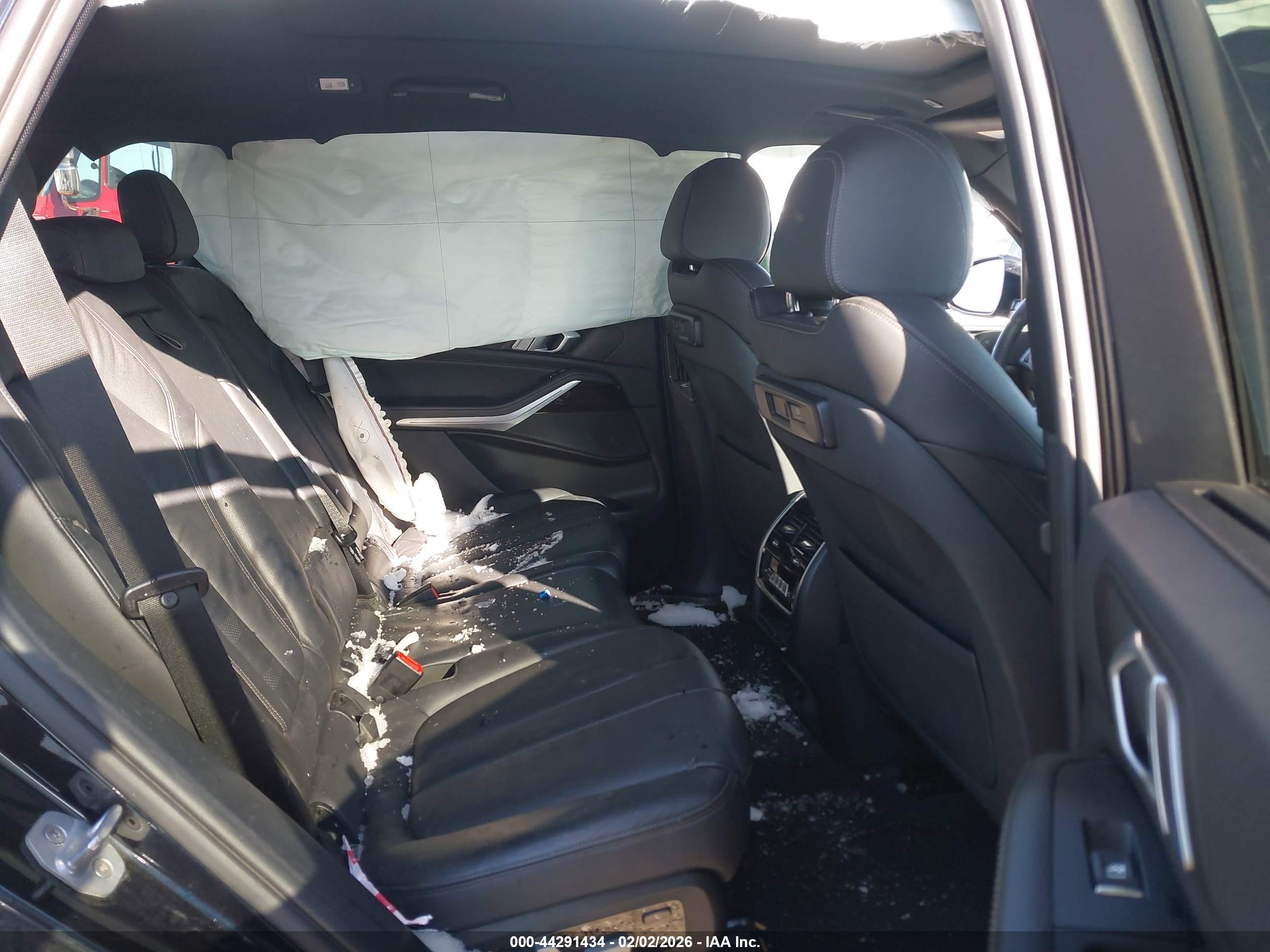 BMW X5 image 8