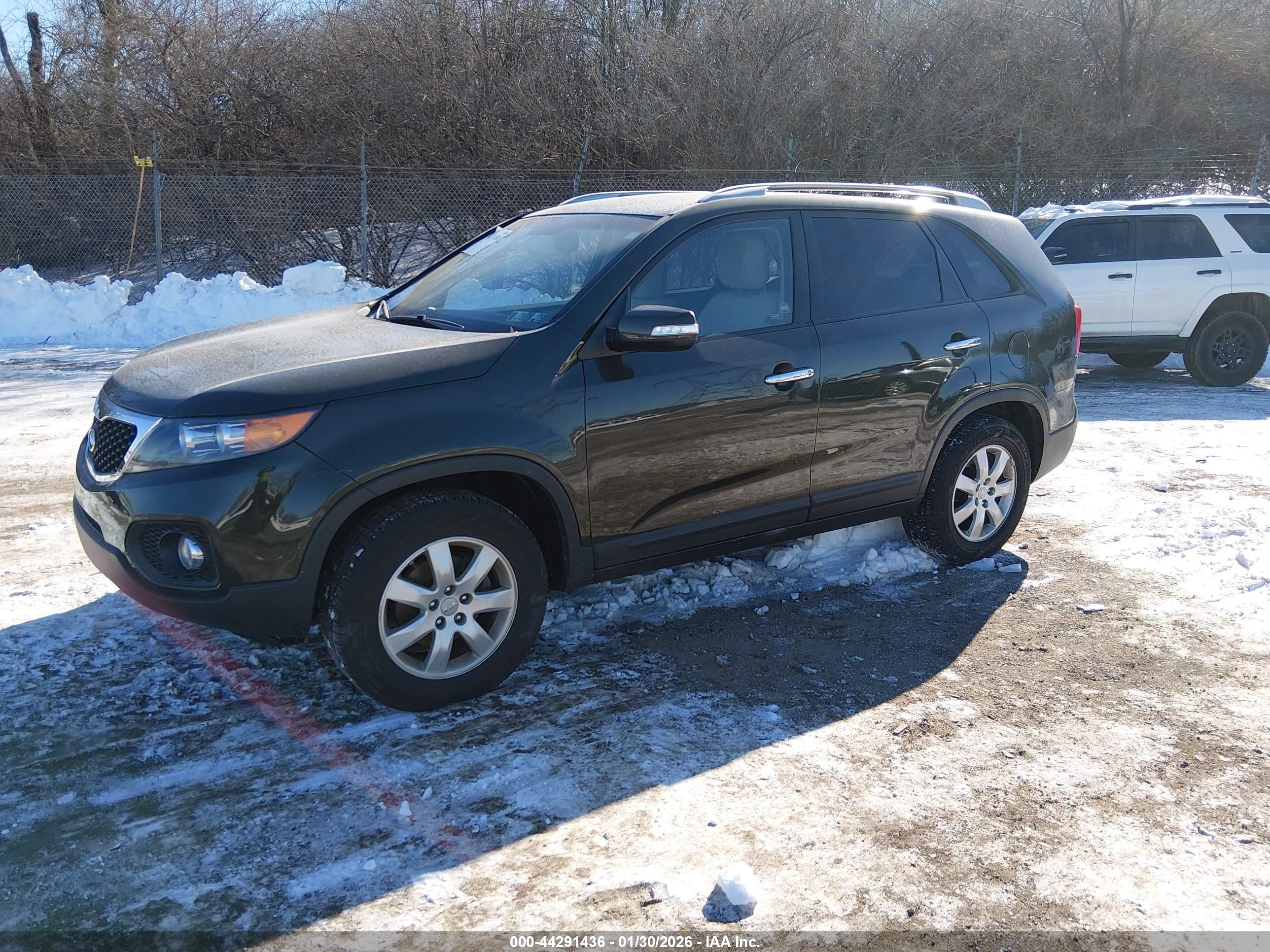 KIA SORENTO image 2