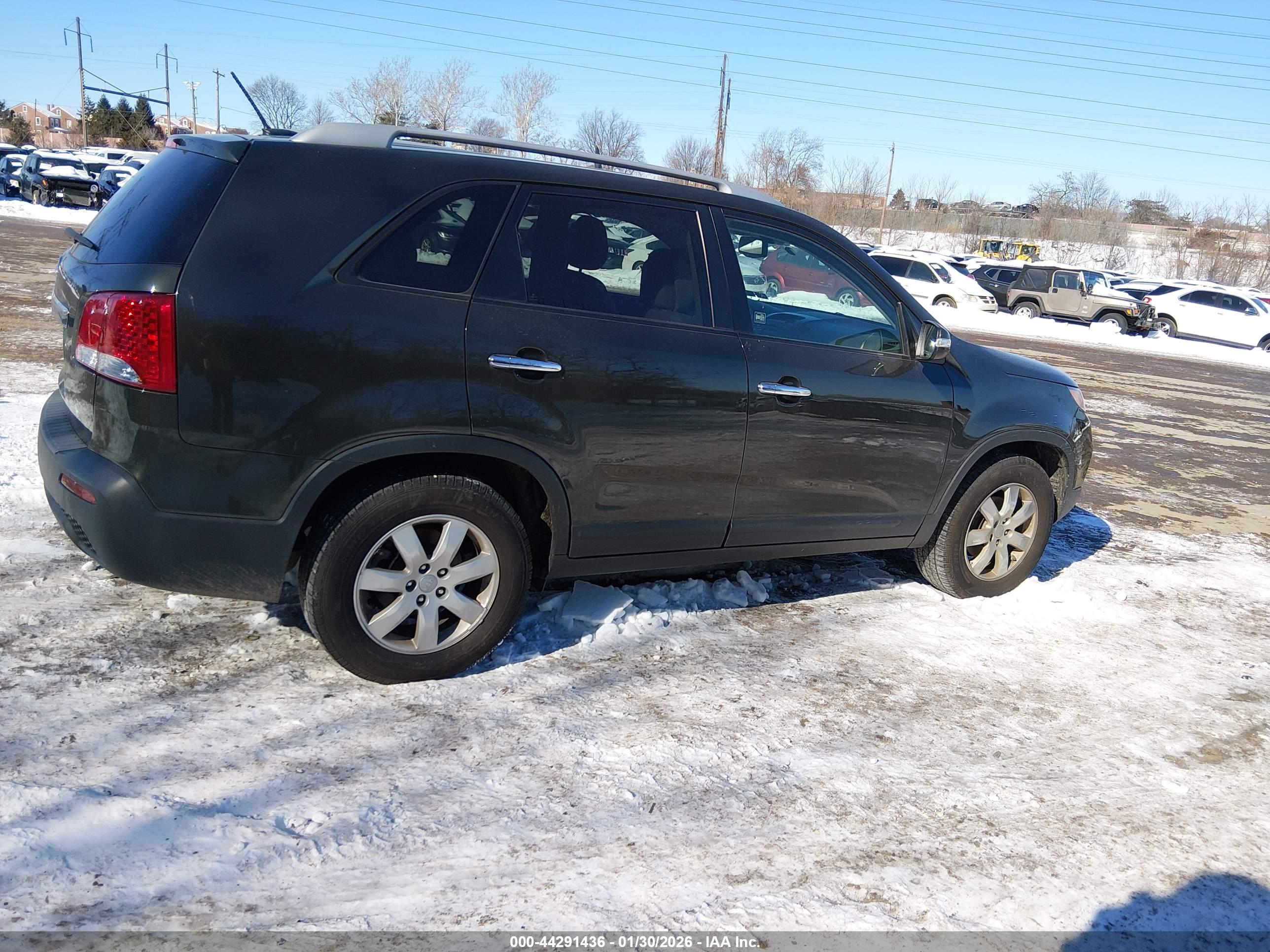 KIA SORENTO image 4