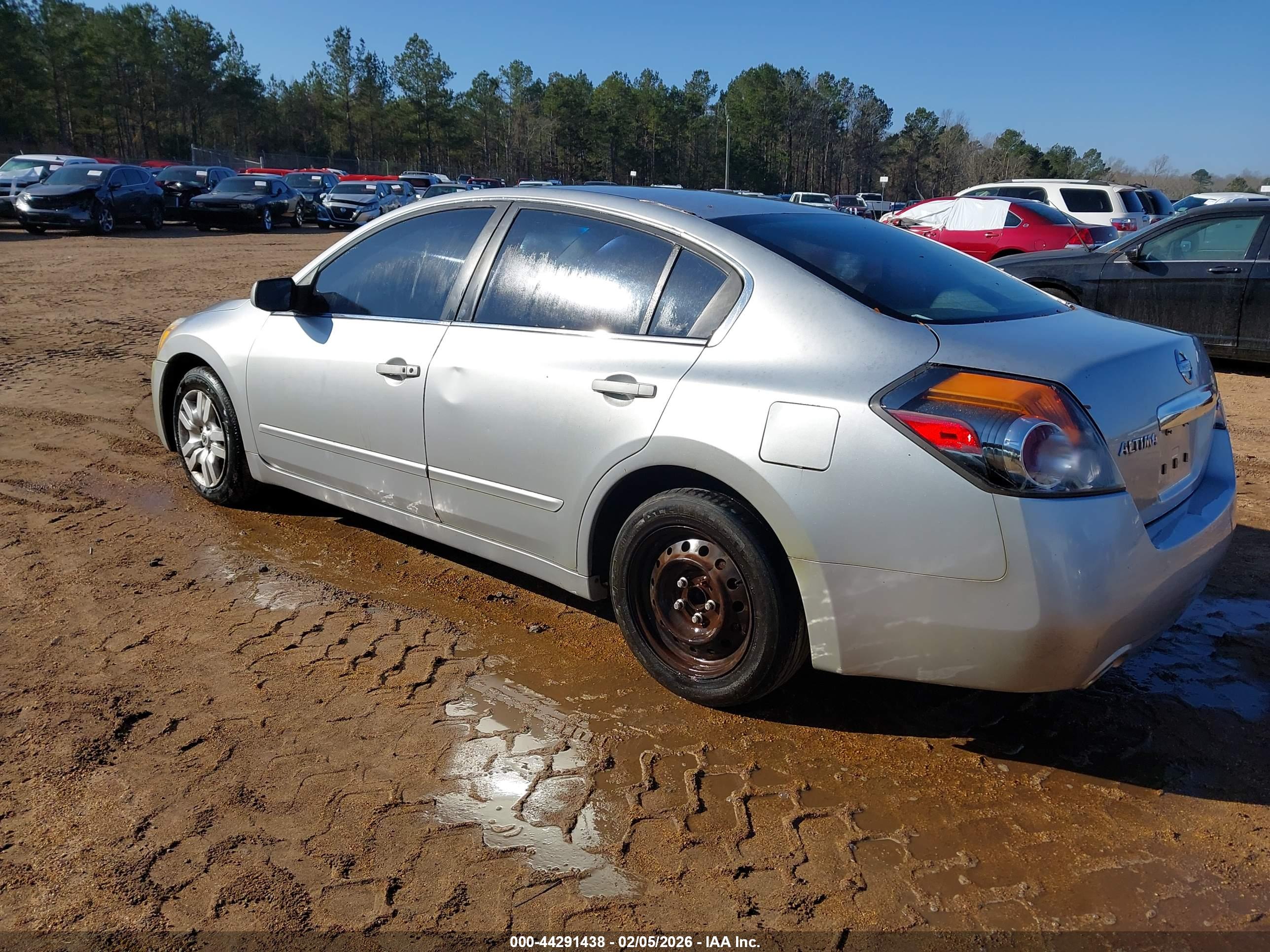 NISSAN ALTIMA image 3
