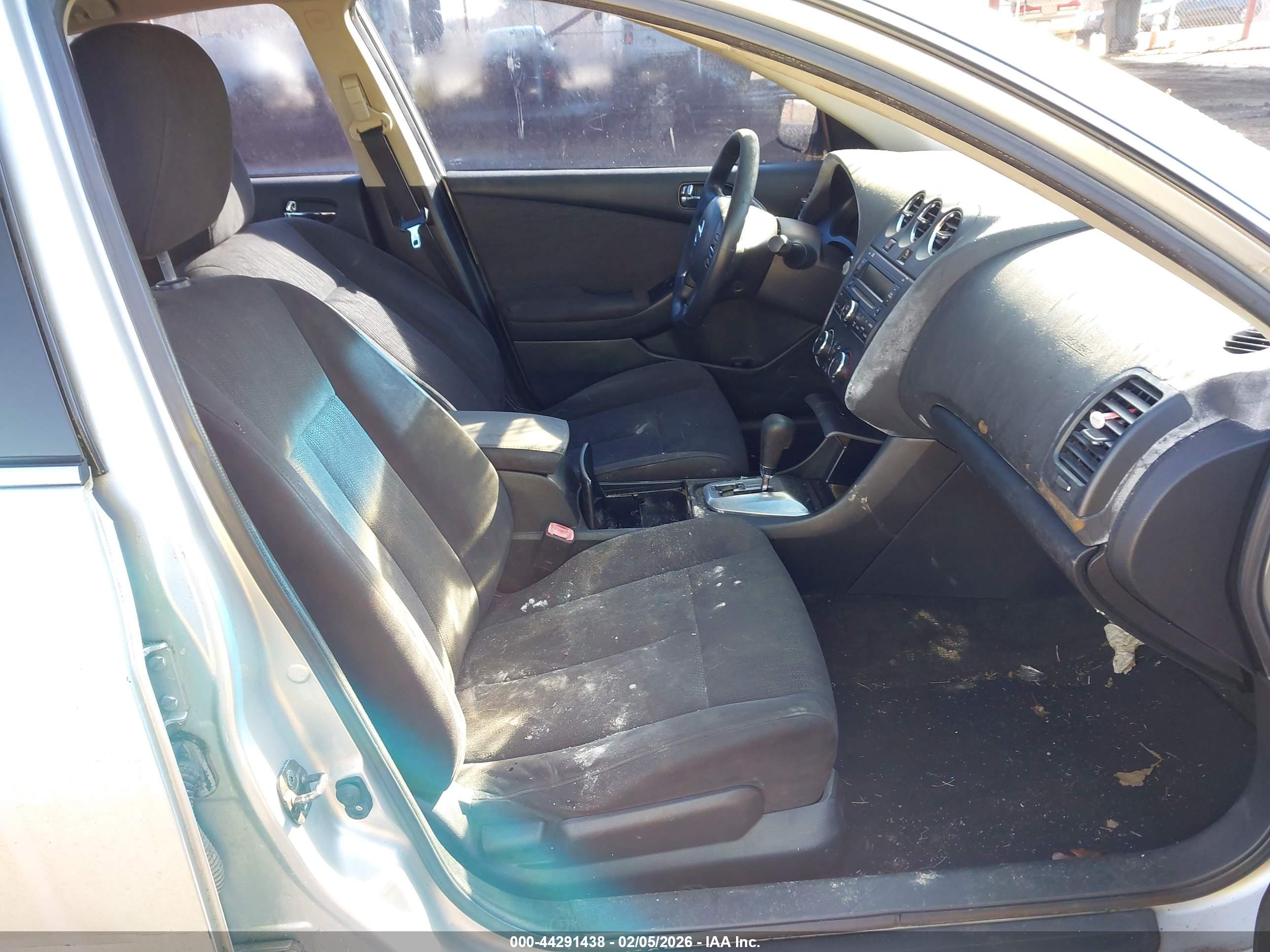 NISSAN ALTIMA image 5