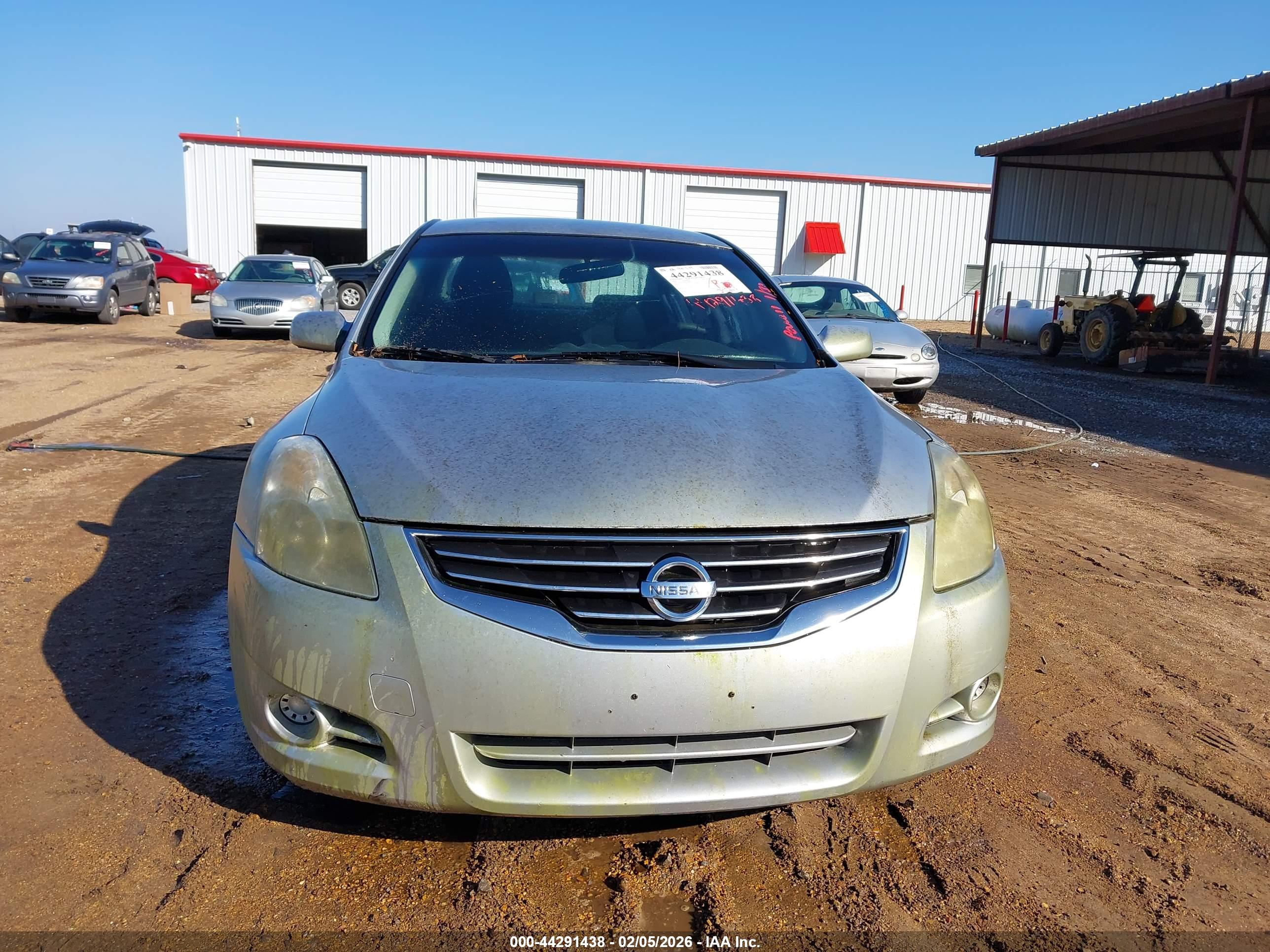 NISSAN ALTIMA image 6