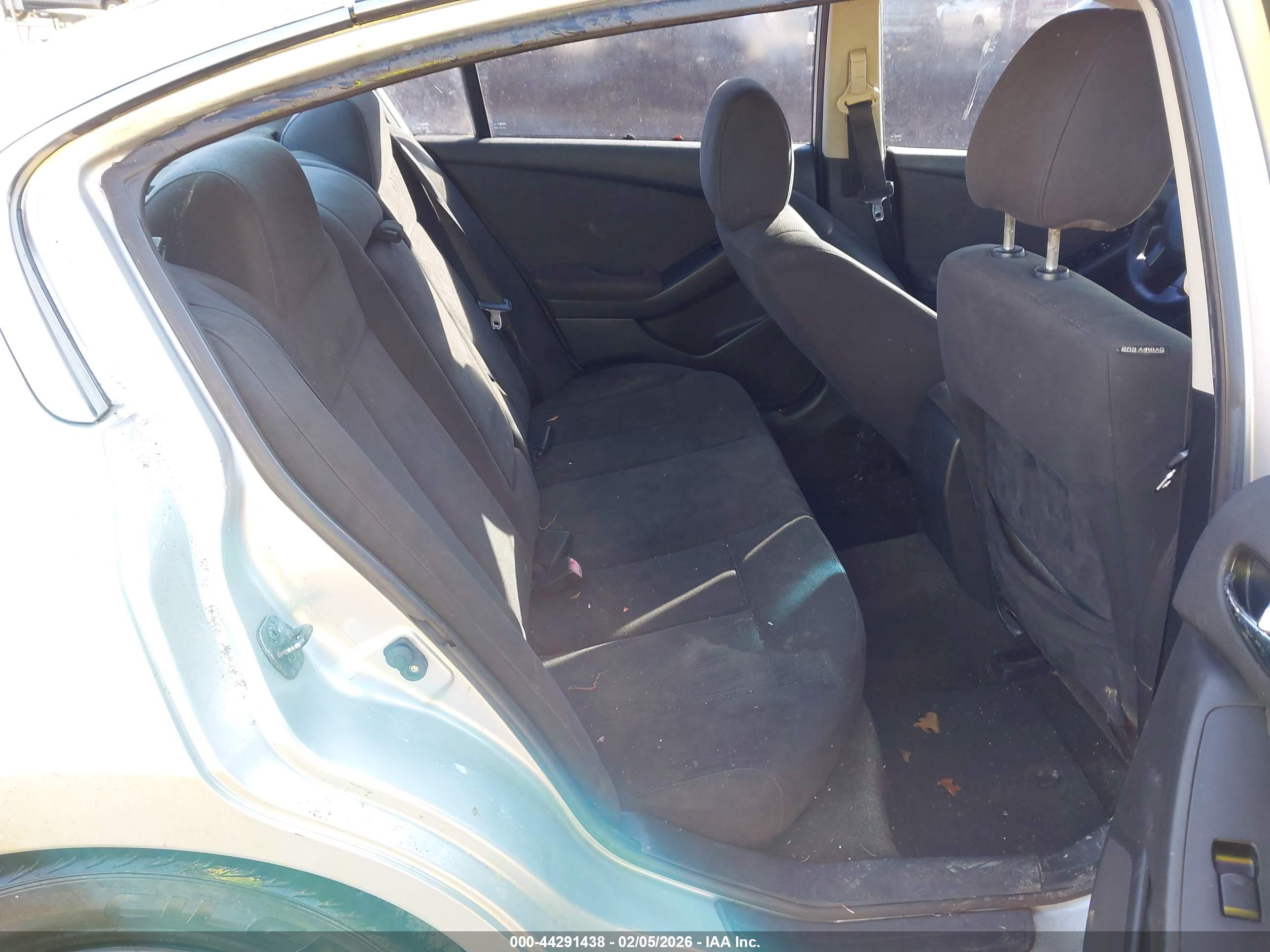 NISSAN ALTIMA image 8