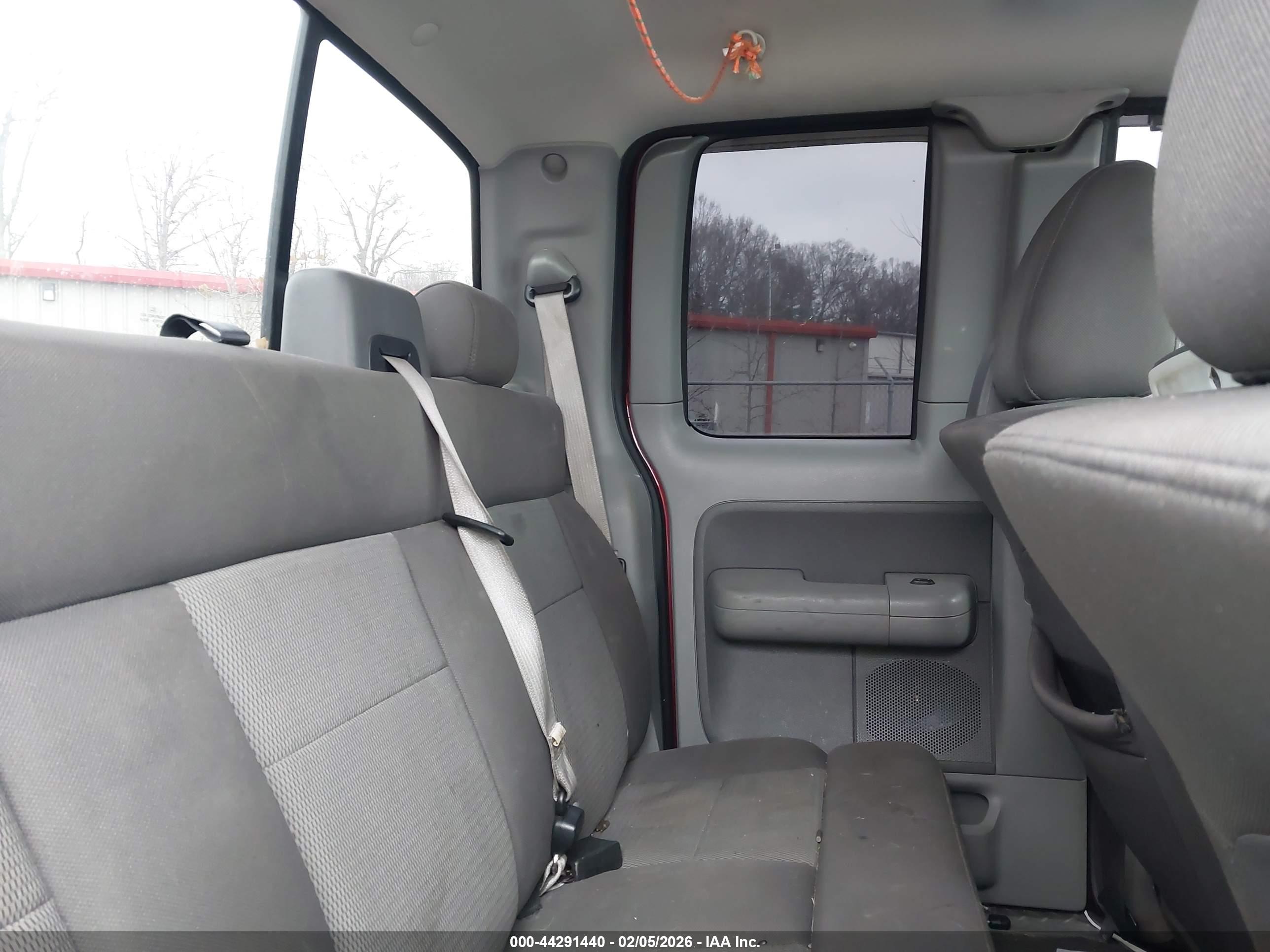 FORD F-150 image 8