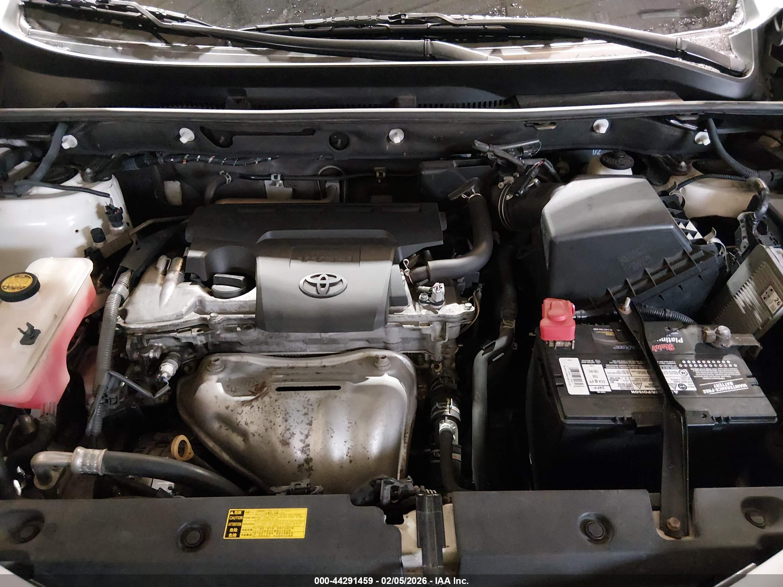 TOYOTA RAV4 image 10