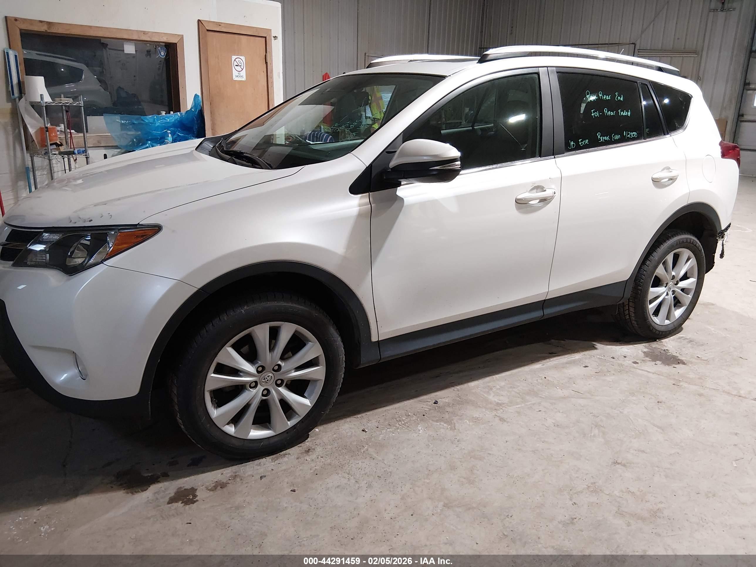 TOYOTA RAV4 image 2