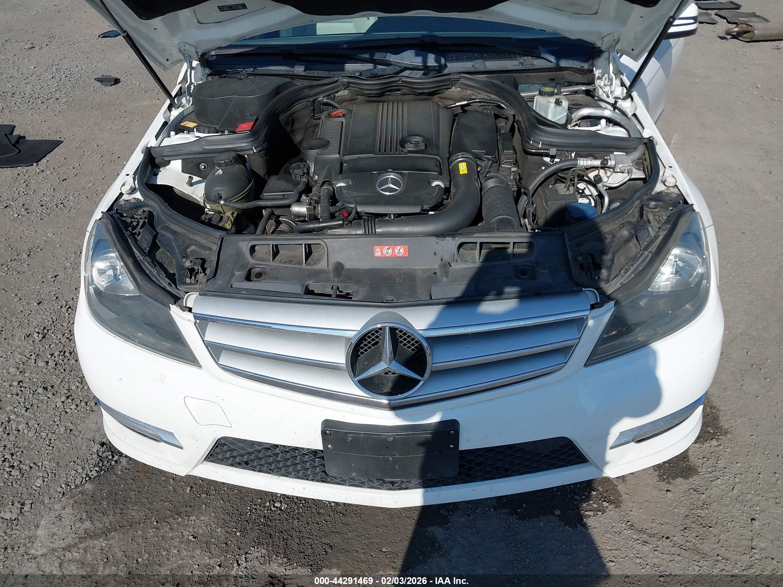 MERCEDES-BENZ C image 10