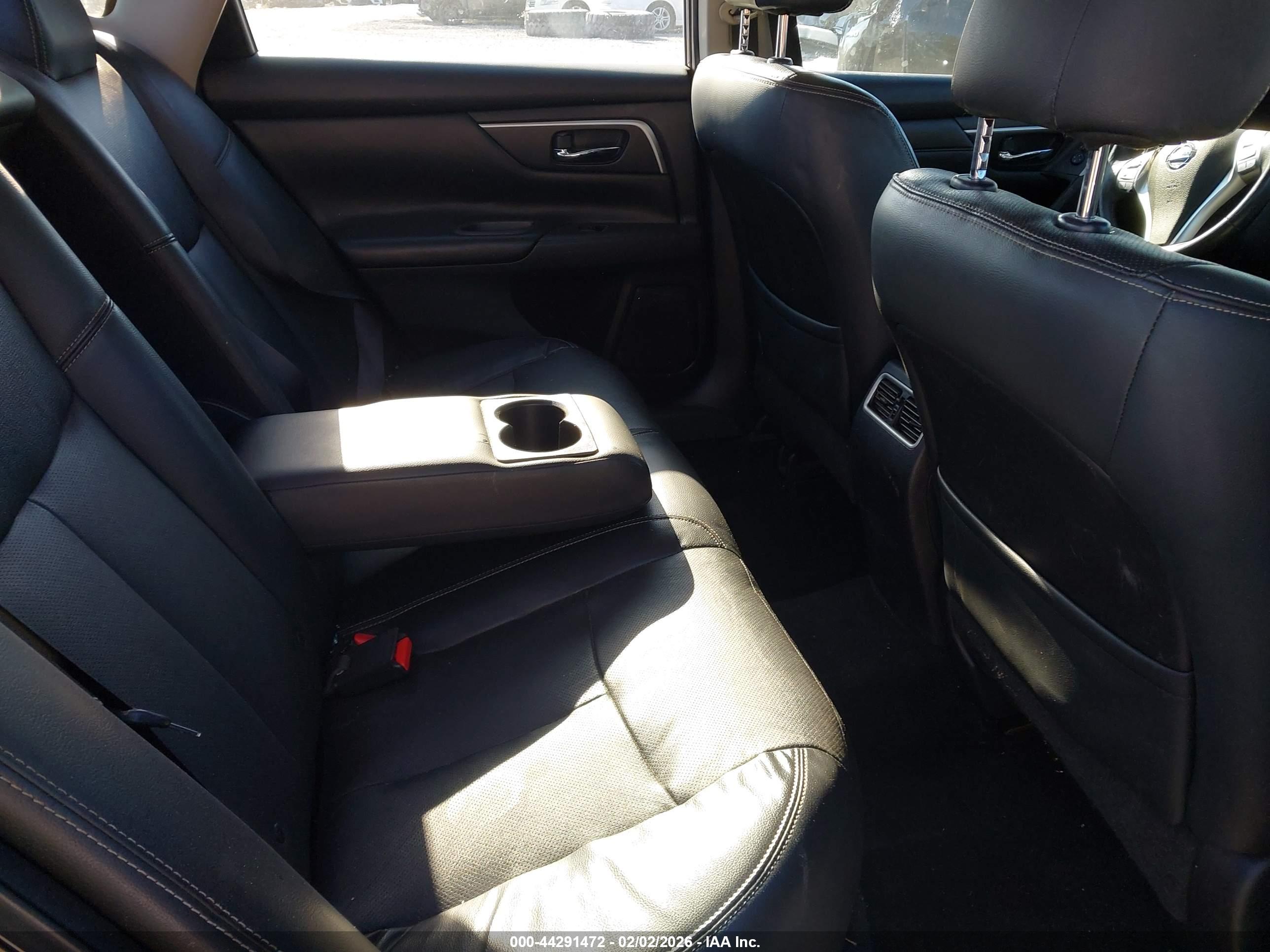 NISSAN ALTIMA image 8