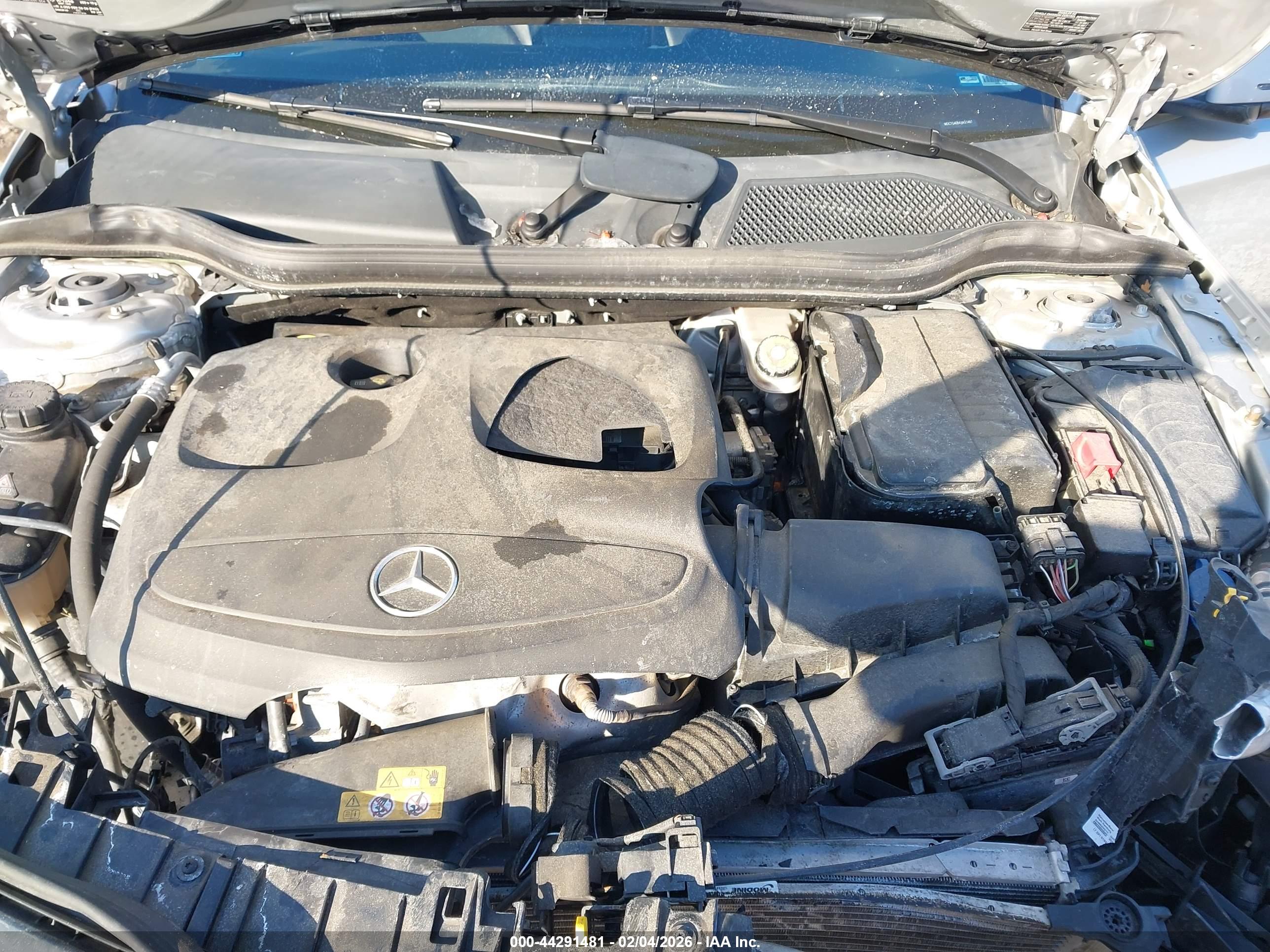 MERCEDES-BENZ GLA image 10