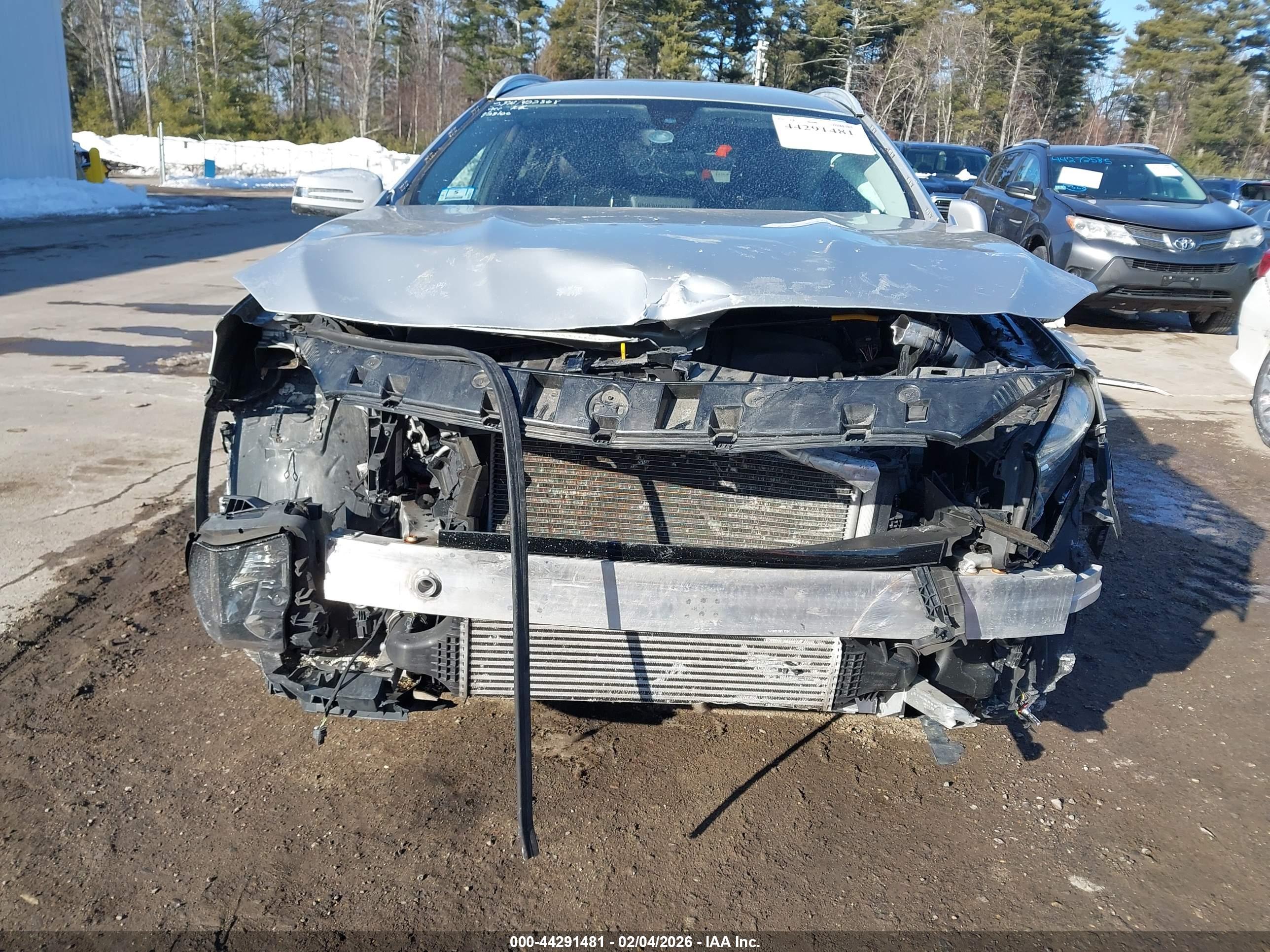 MERCEDES-BENZ GLA image 6