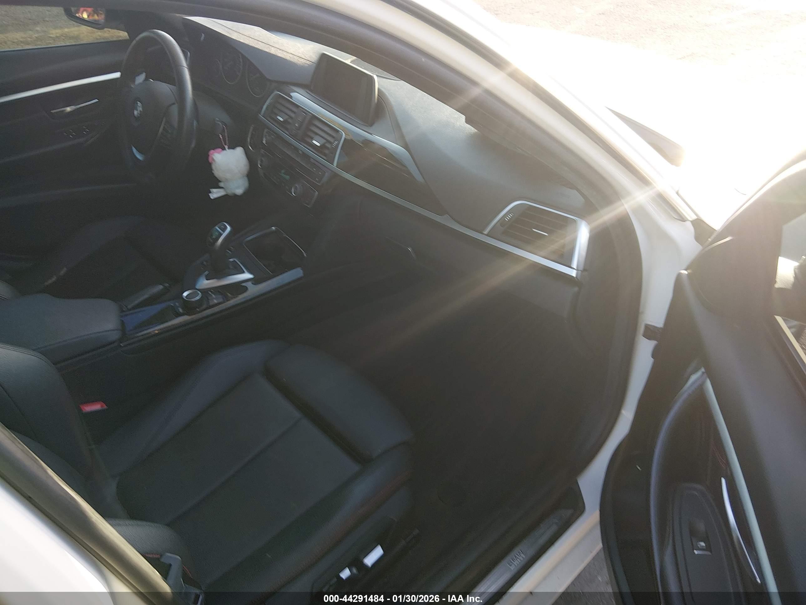 BMW 330I image 5