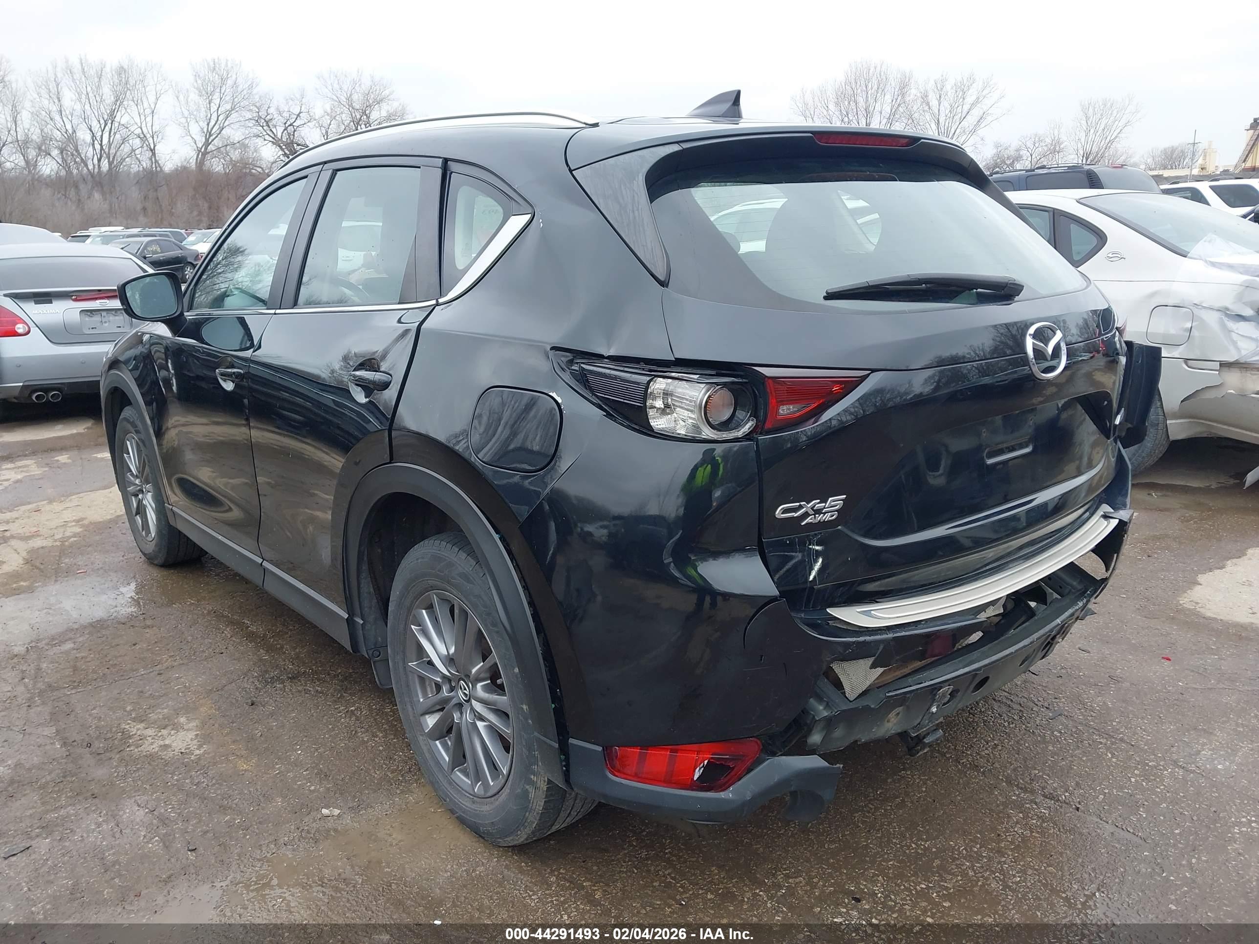 MAZDA CX-5 image 3