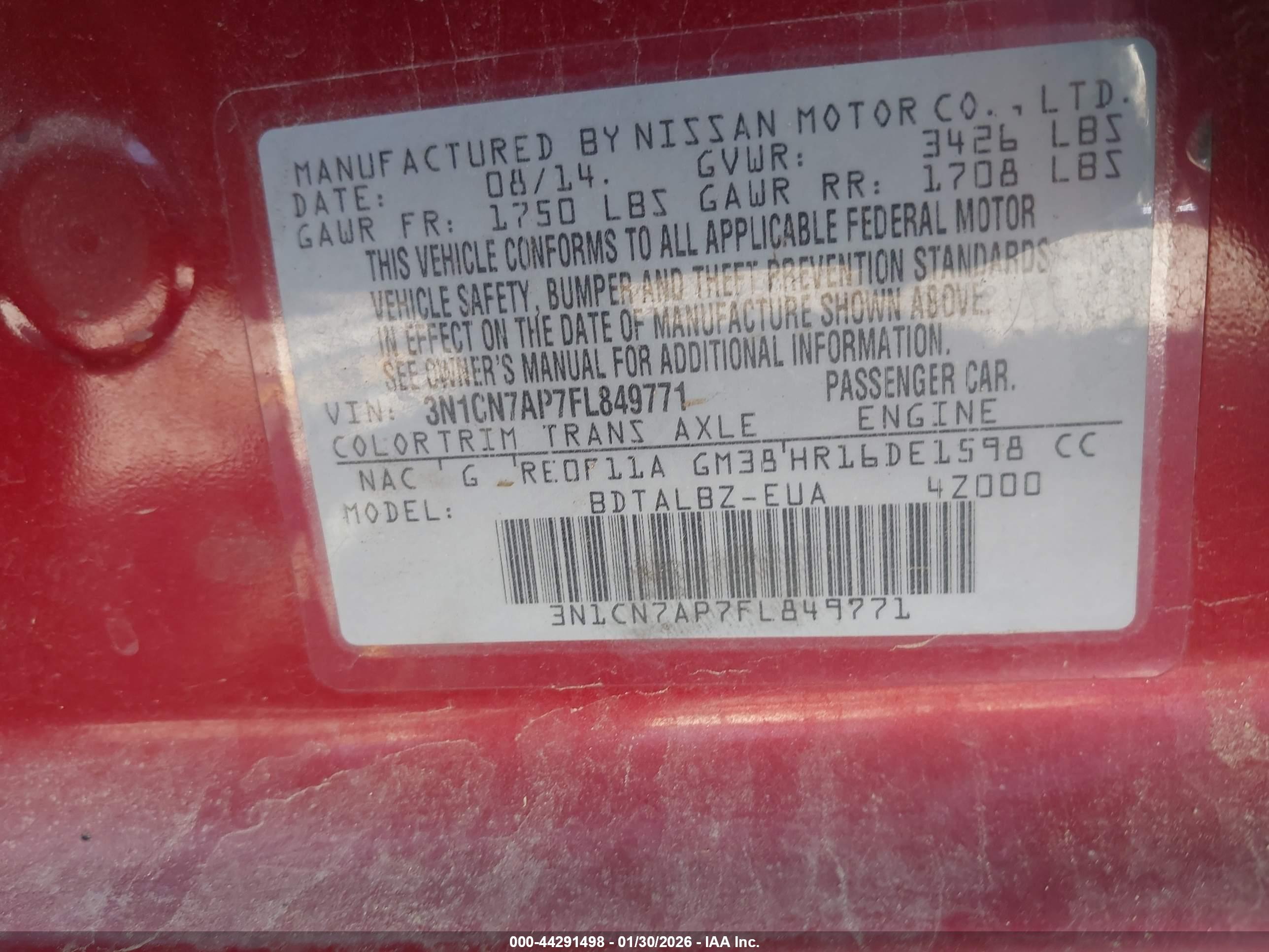 NISSAN VERSA image 9