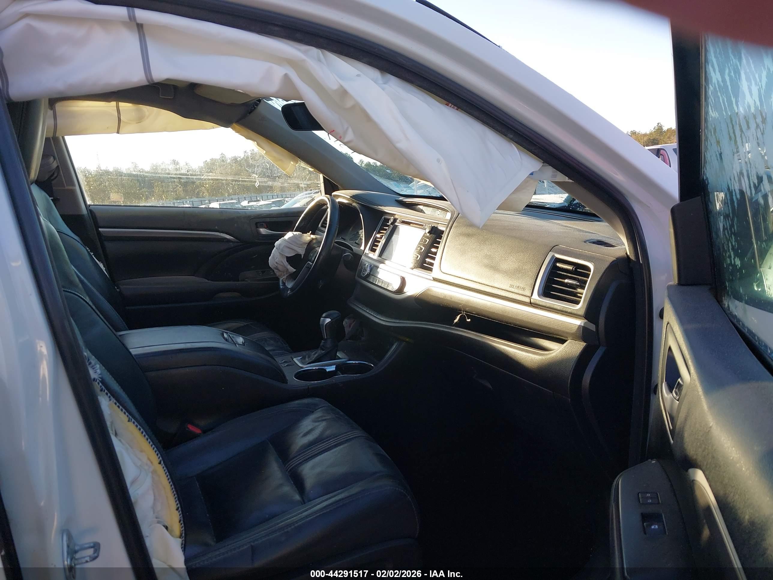 TOYOTA HIGHLANDER image 5
