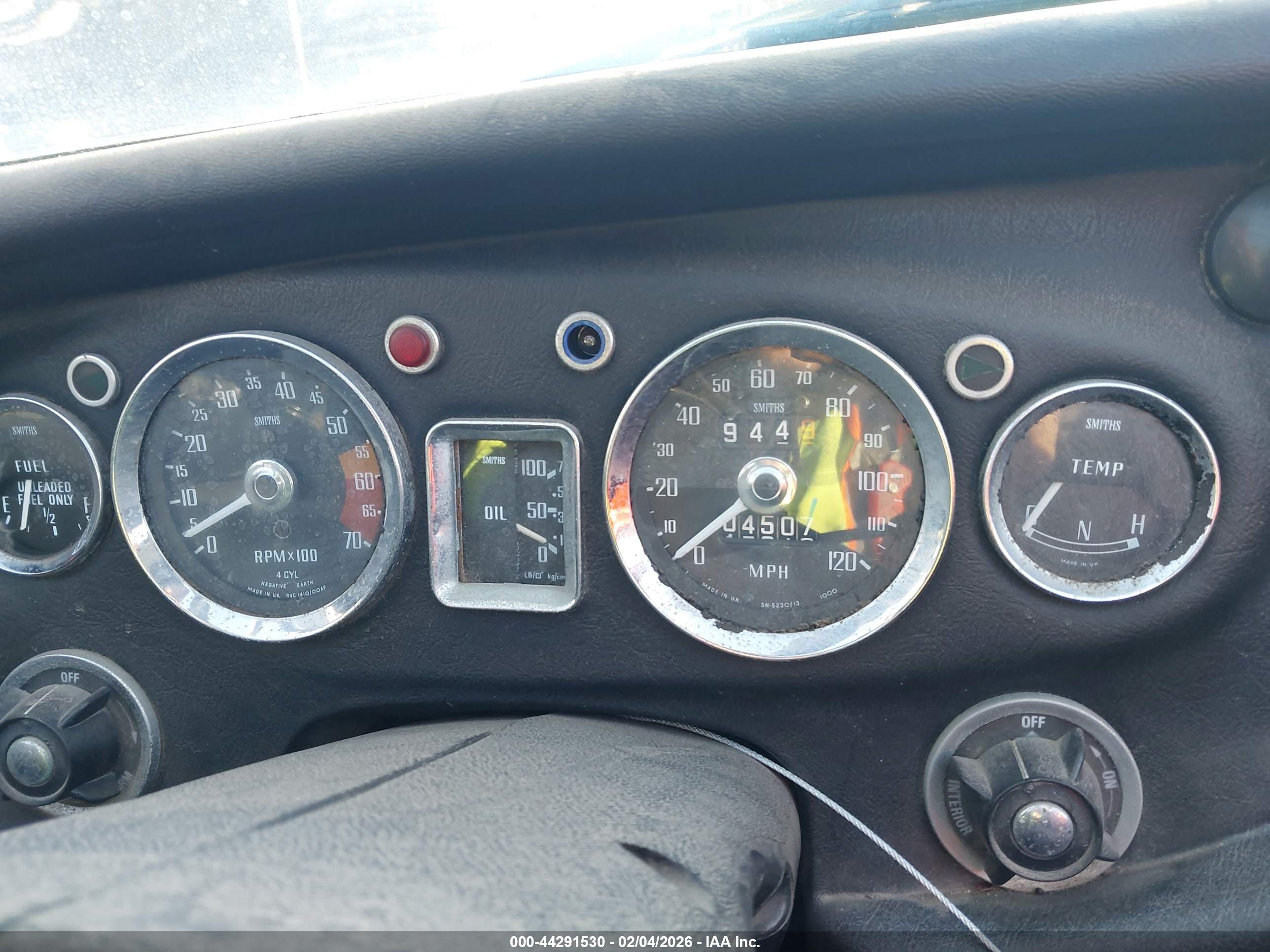 MG MGB image 7