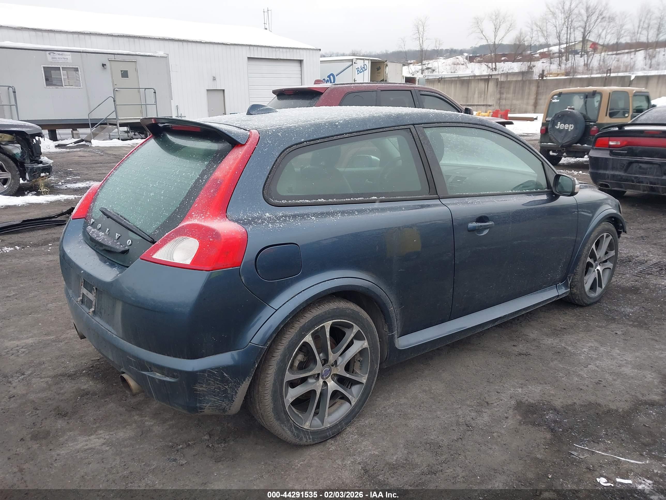 VOLVO C30 image 4