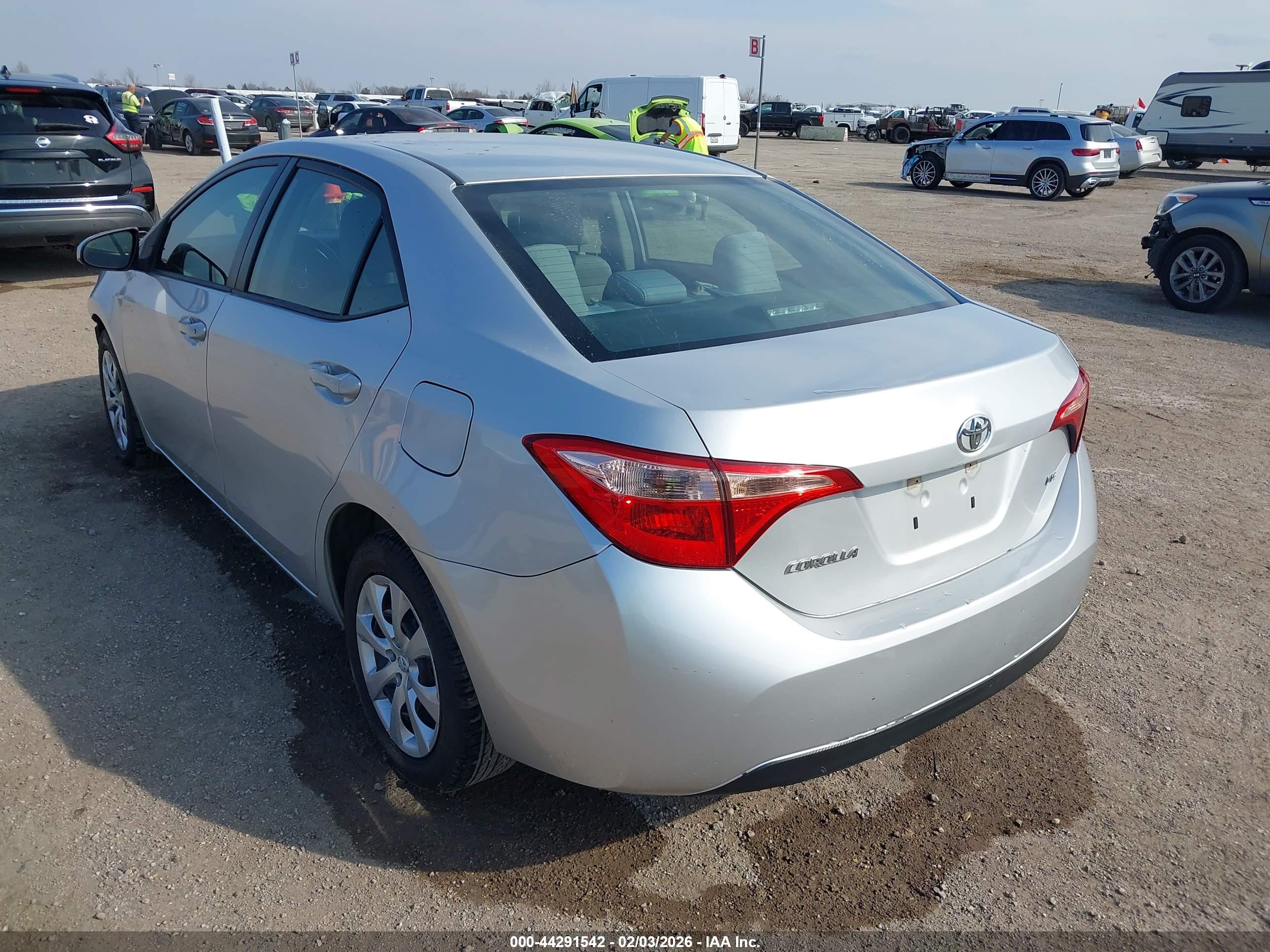 TOYOTA COROLLA image 3