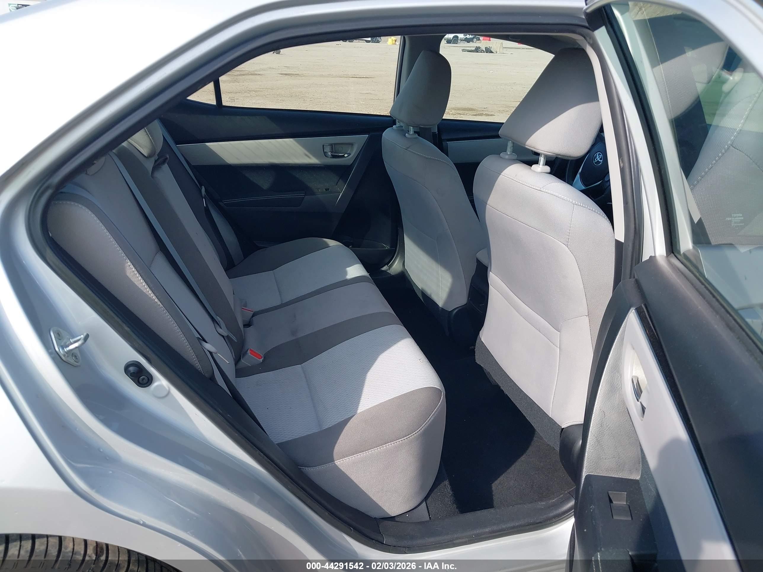 TOYOTA COROLLA image 8