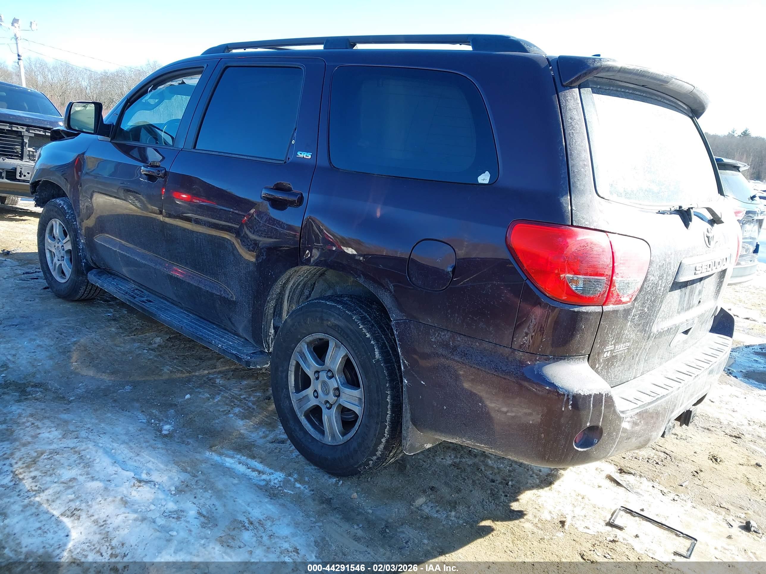TOYOTA SEQUOIA image 3
