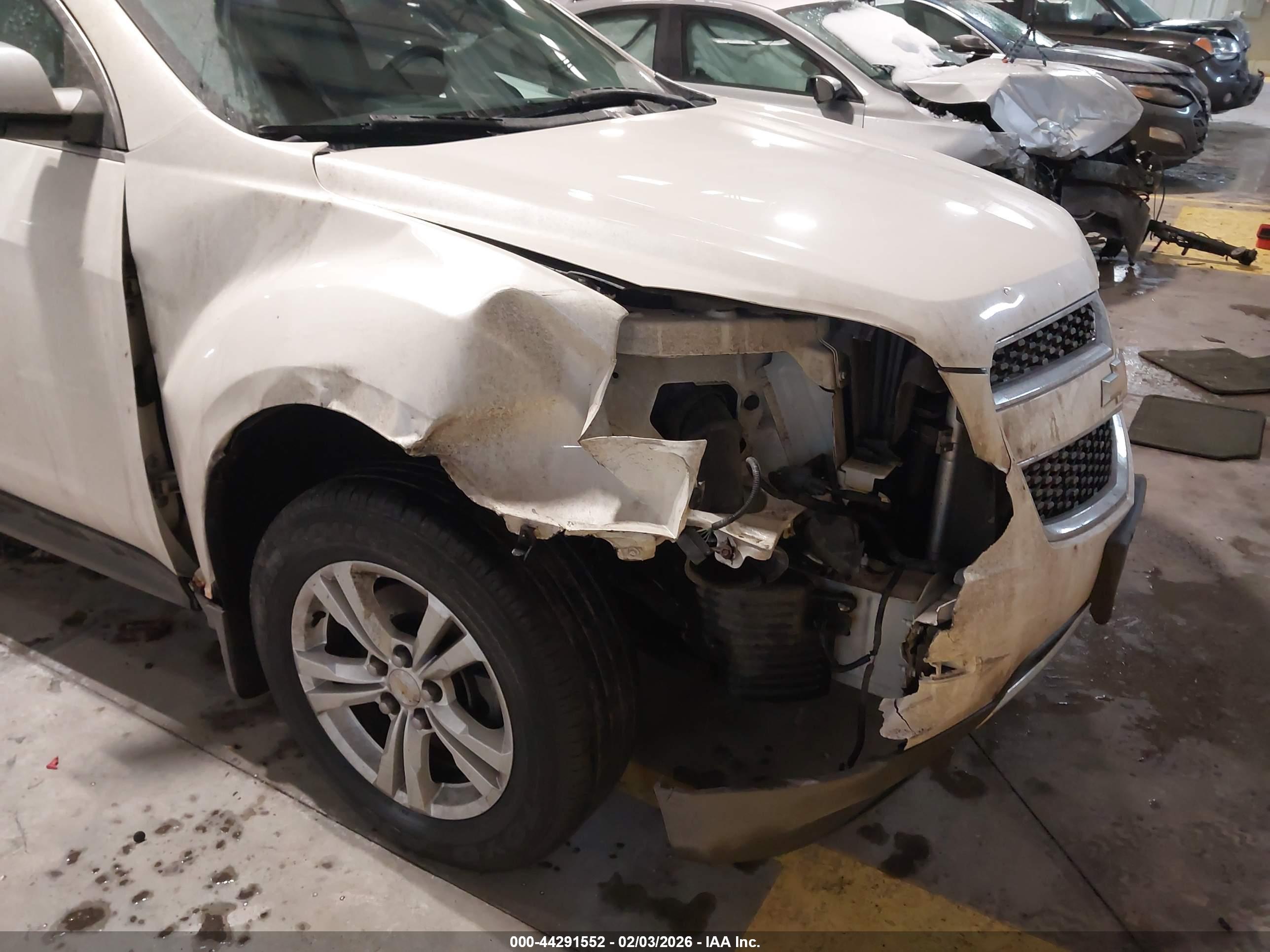 CHEVROLET EQUINOX image 6