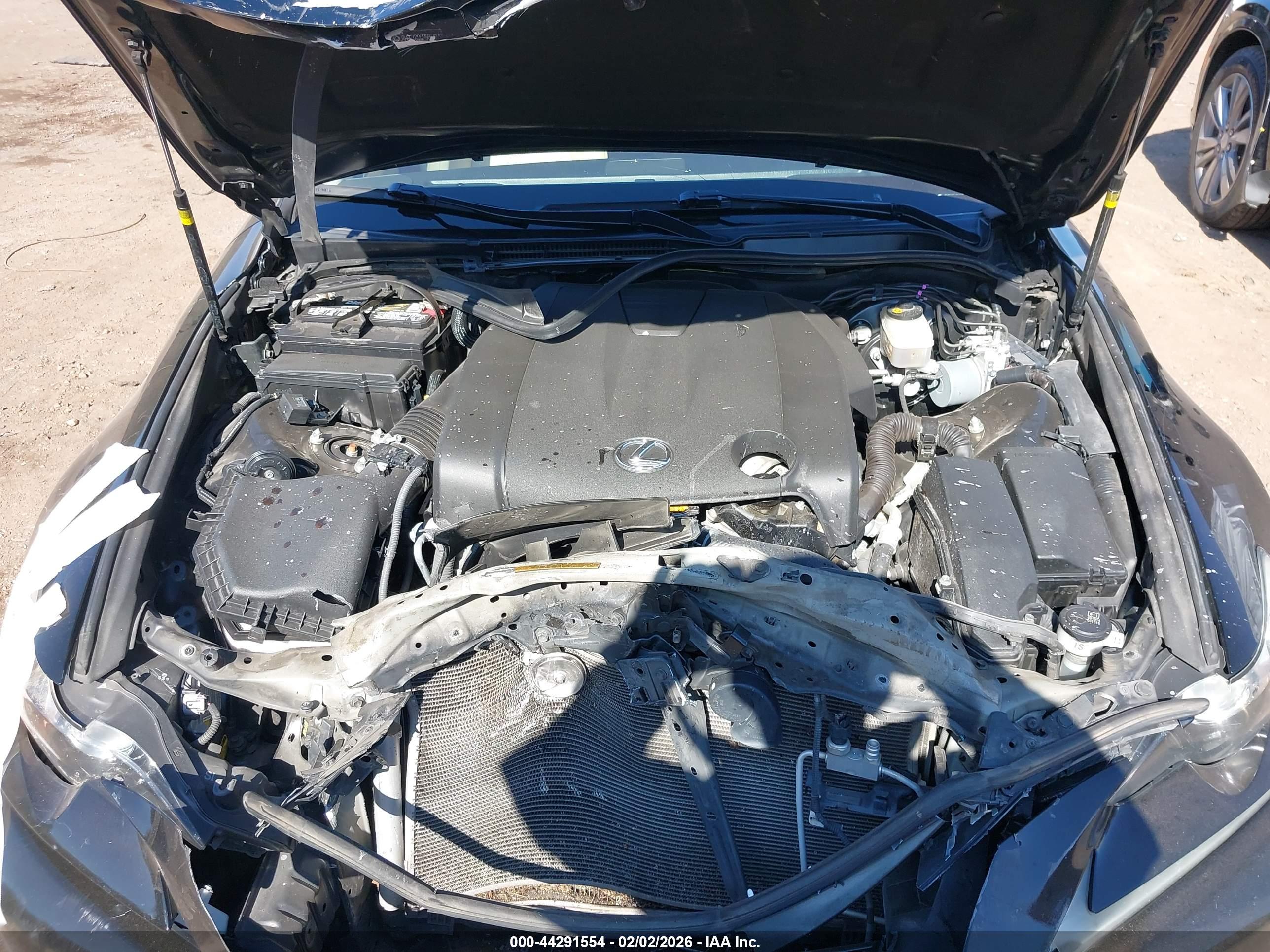 LEXUS IS image 10