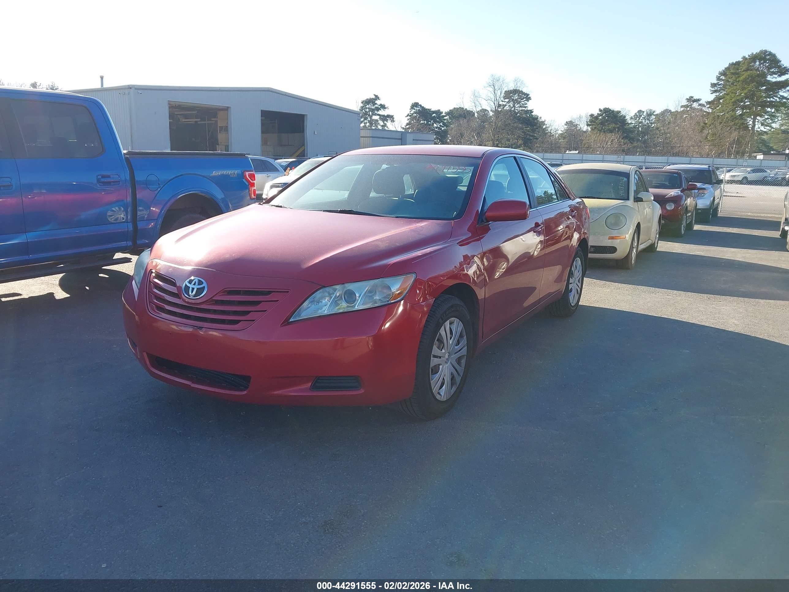 TOYOTA CAMRY image 2