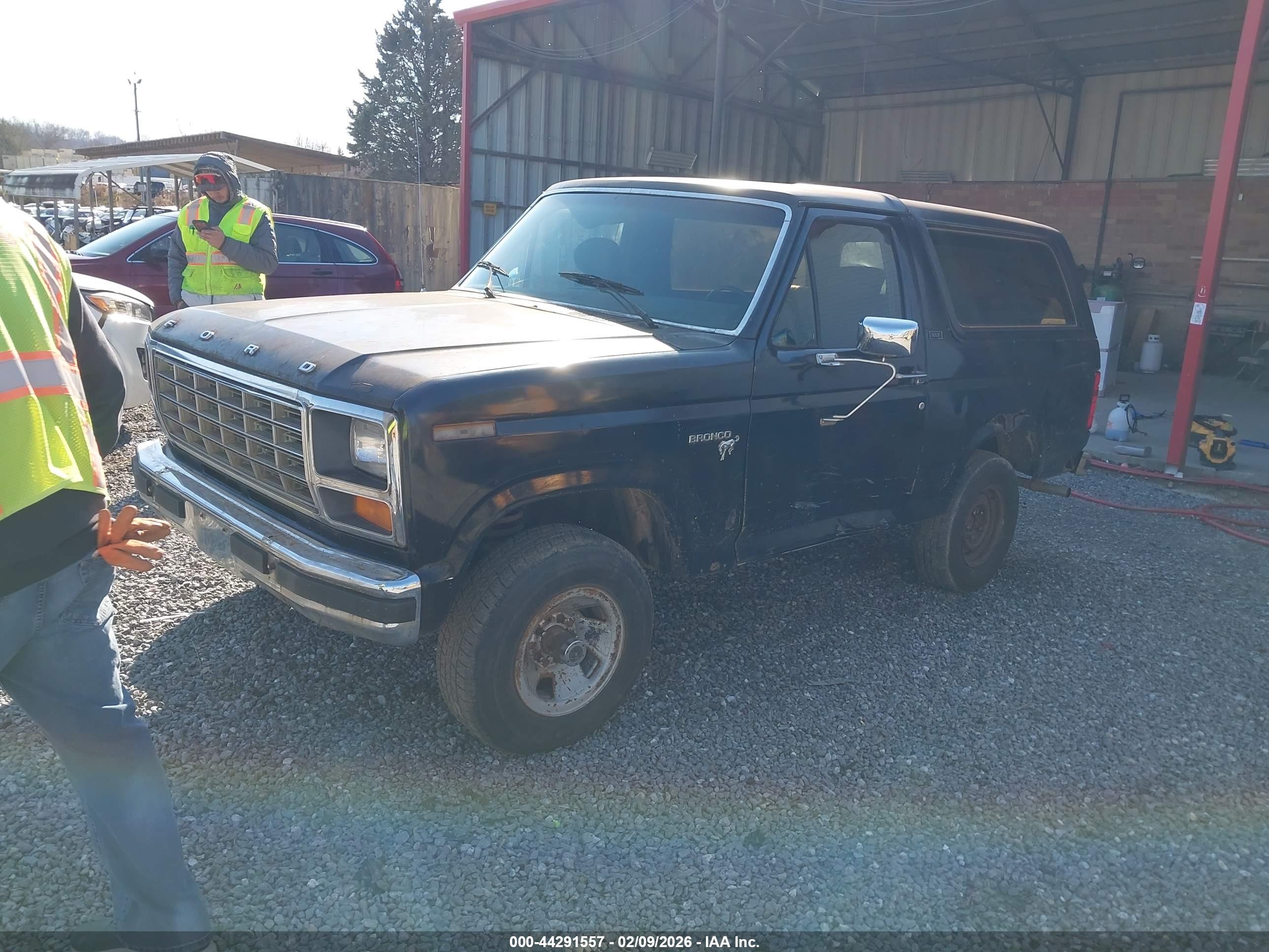 FORD BRONCO image 2