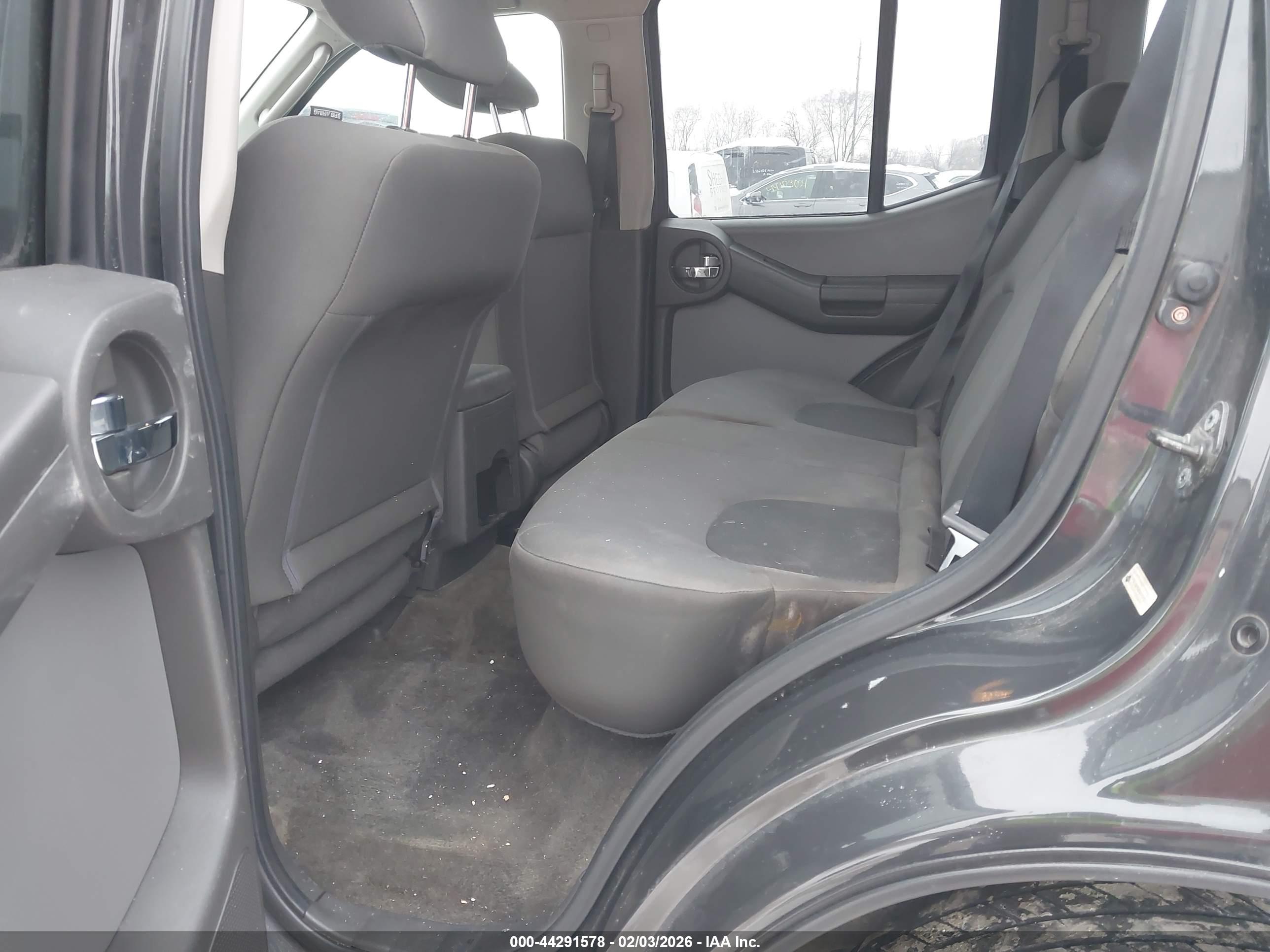 NISSAN XTERRA image 8
