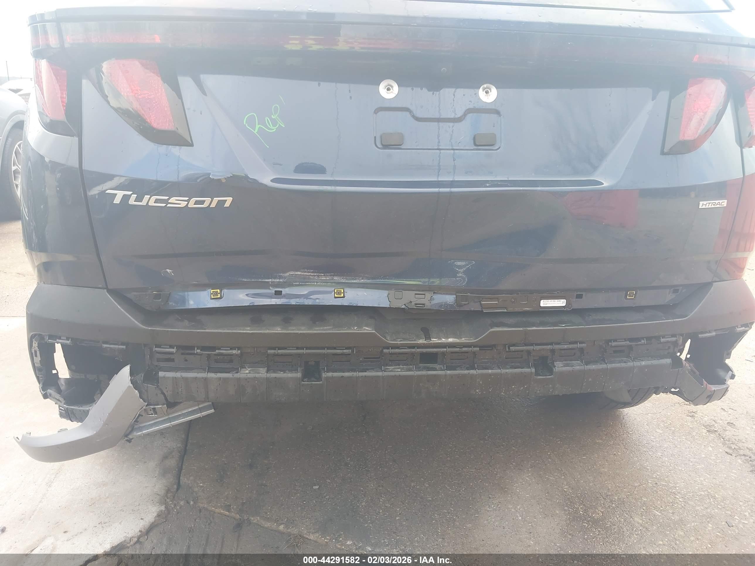 HYUNDAI TUCSON image 6