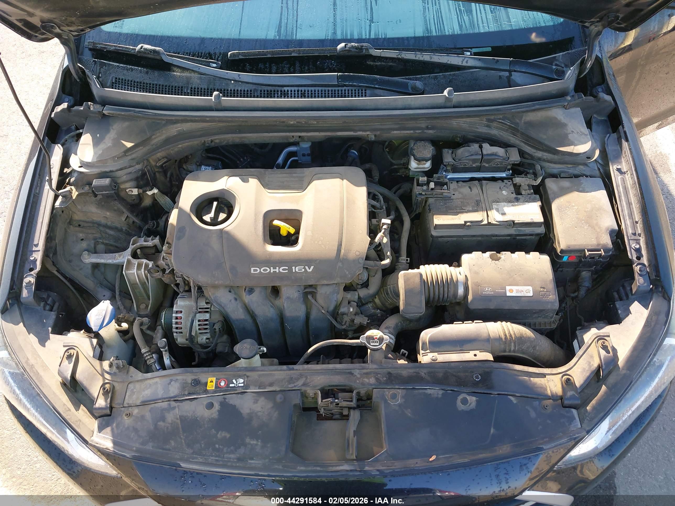 HYUNDAI ELANTRA image 10