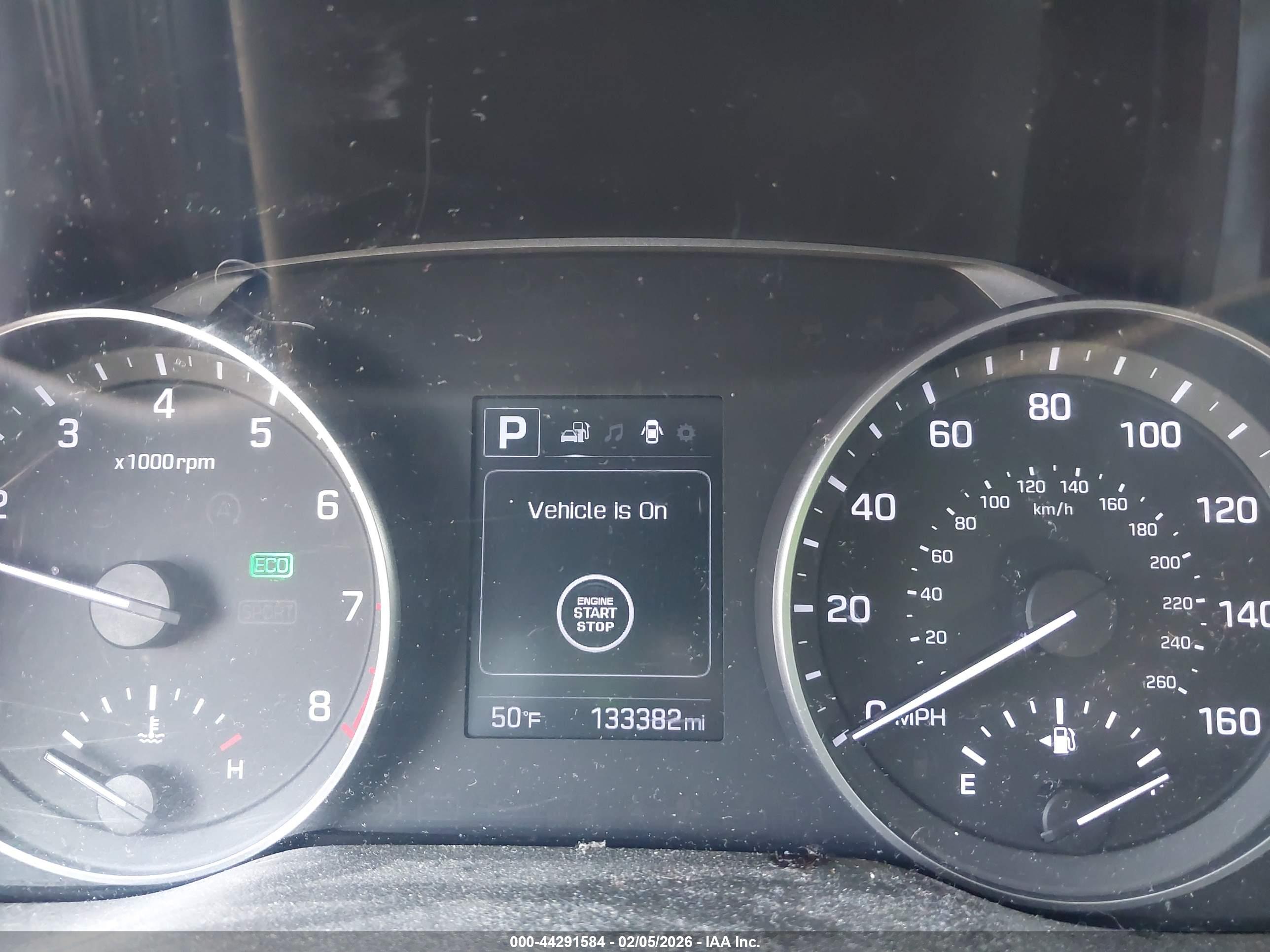 HYUNDAI ELANTRA image 7