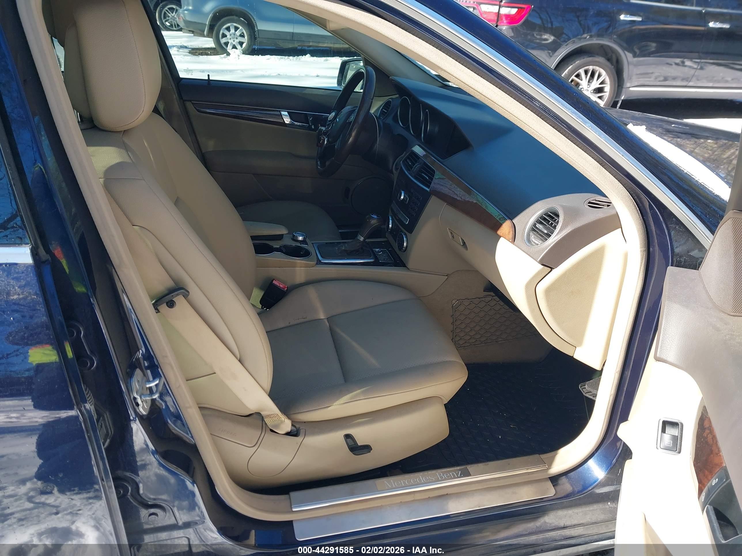 MERCEDES-BENZ C image 5