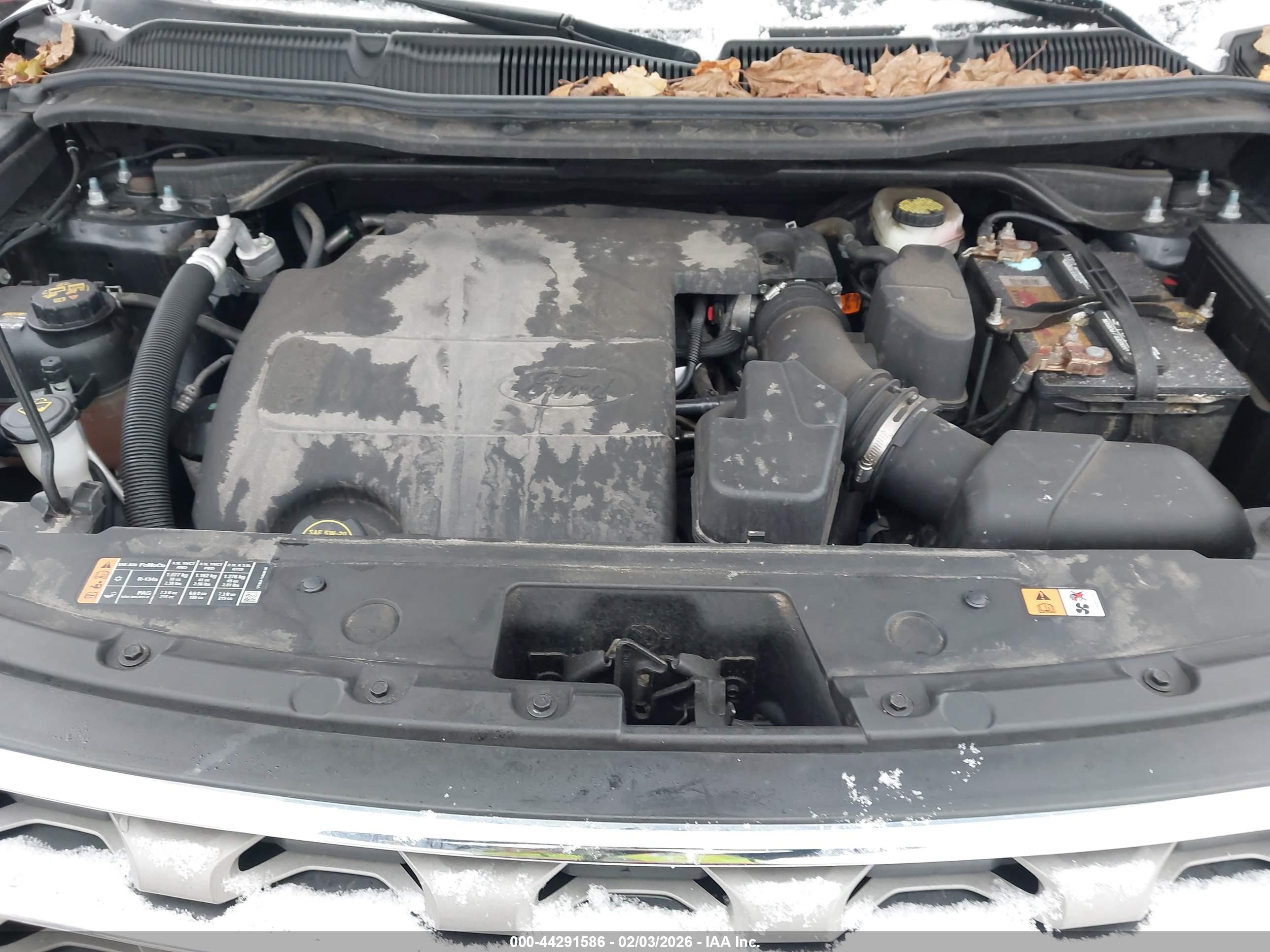 FORD EXPLORER image 10