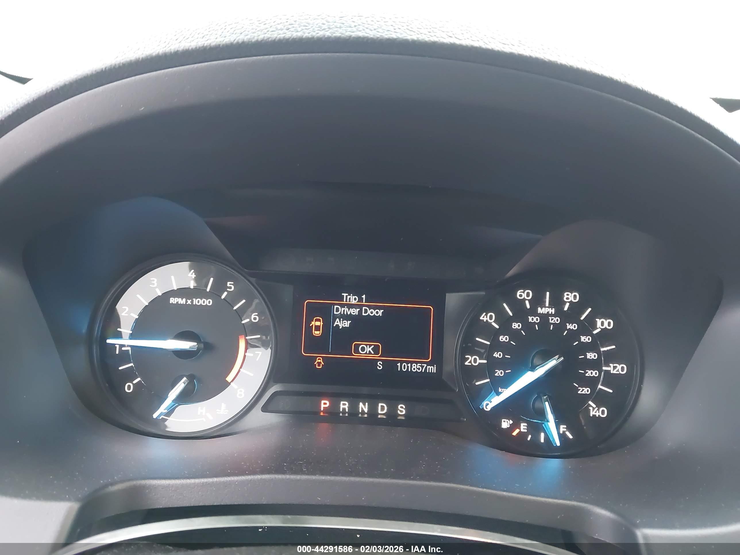 FORD EXPLORER image 7