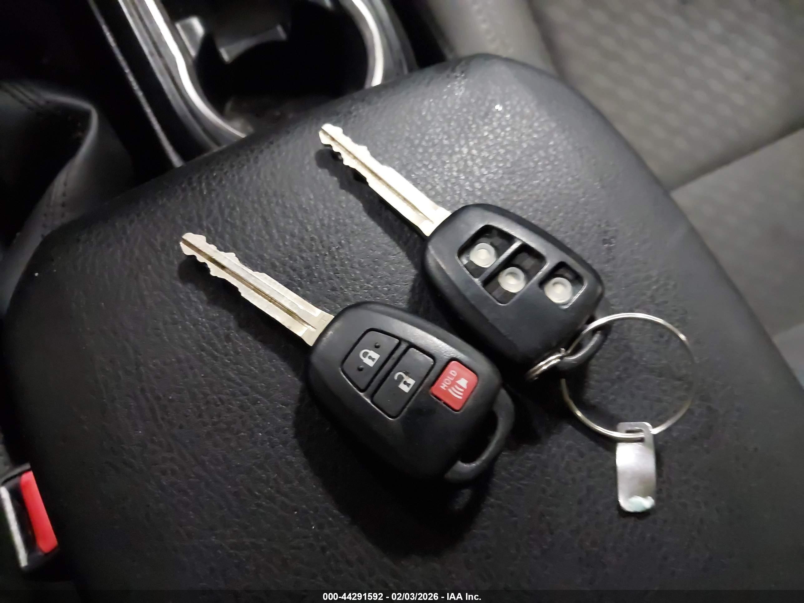 TOYOTA TACOMA image 11