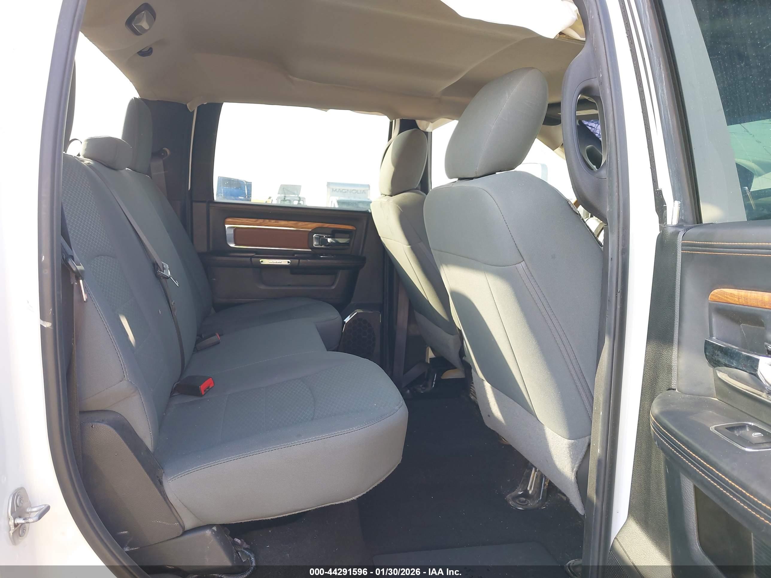 RAM 2500 image 8