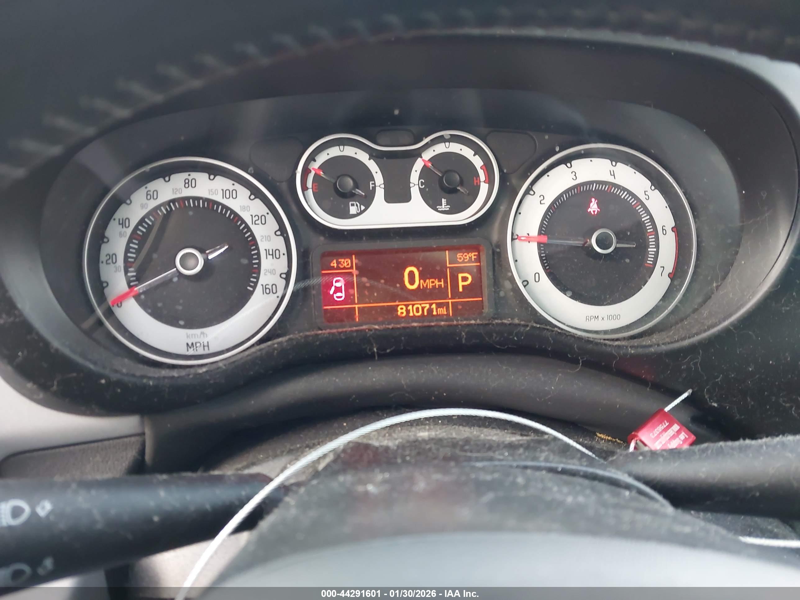FIAT 500L image 7