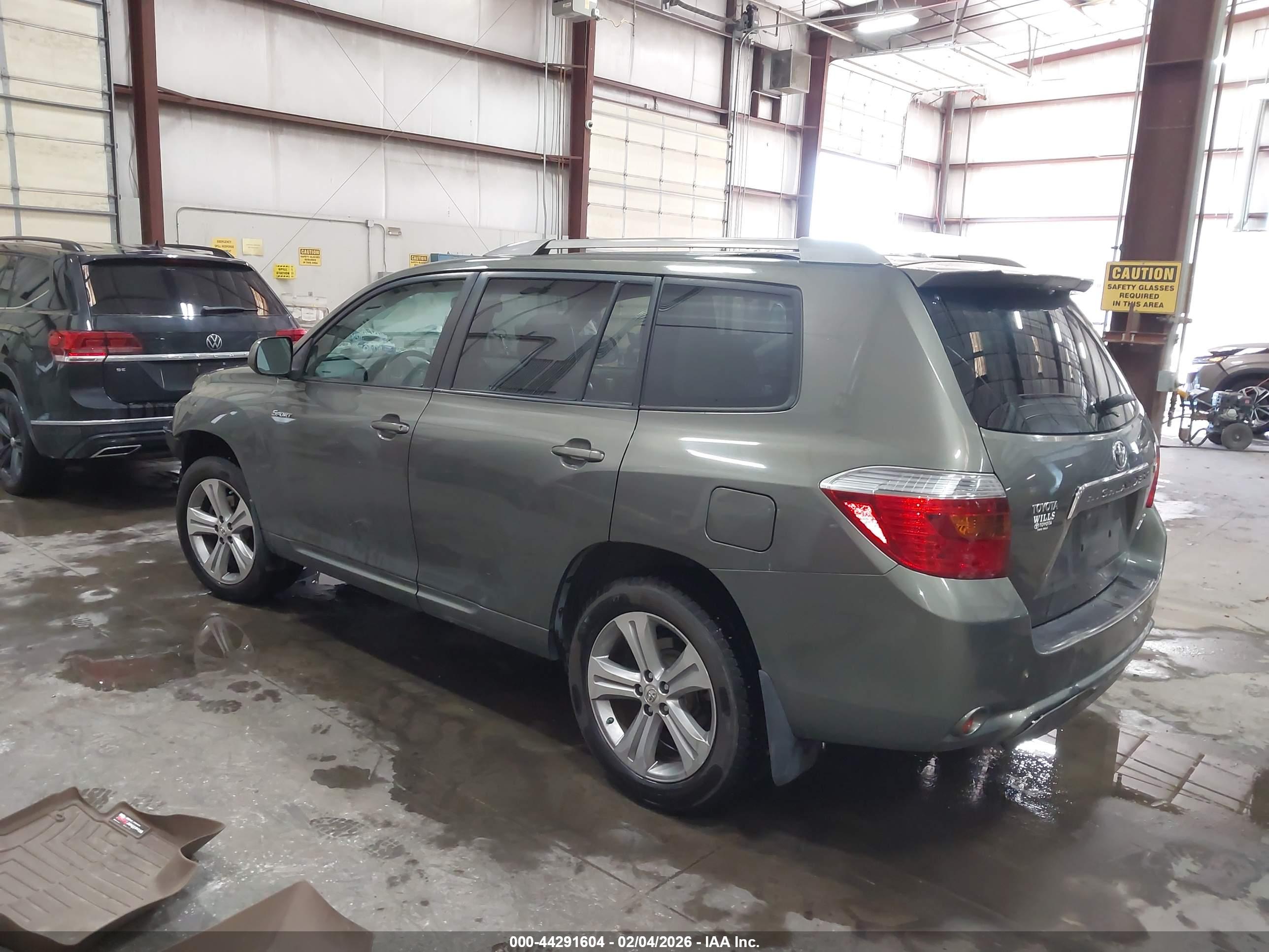 TOYOTA HIGHLANDER image 3