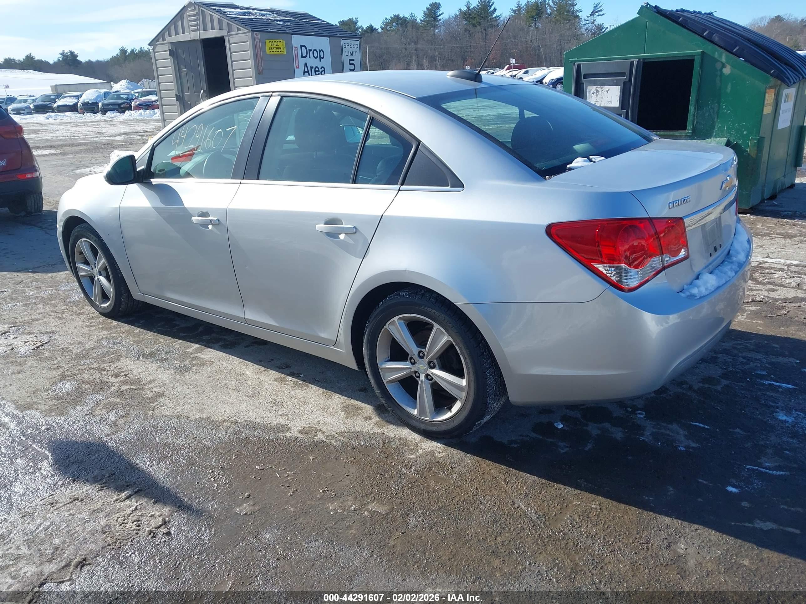 CHEVROLET CRUZE image 3