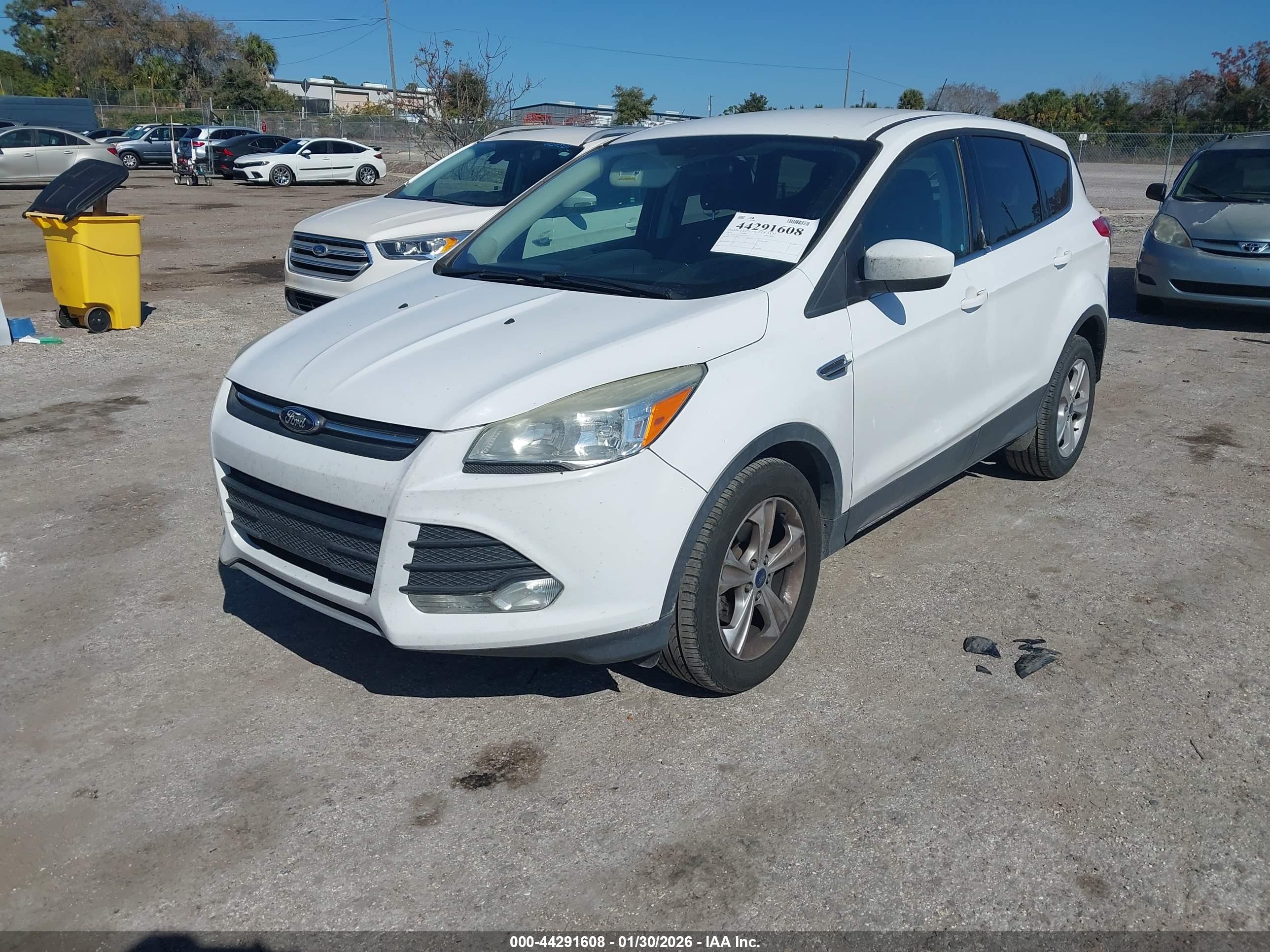 FORD ESCAPE image 6