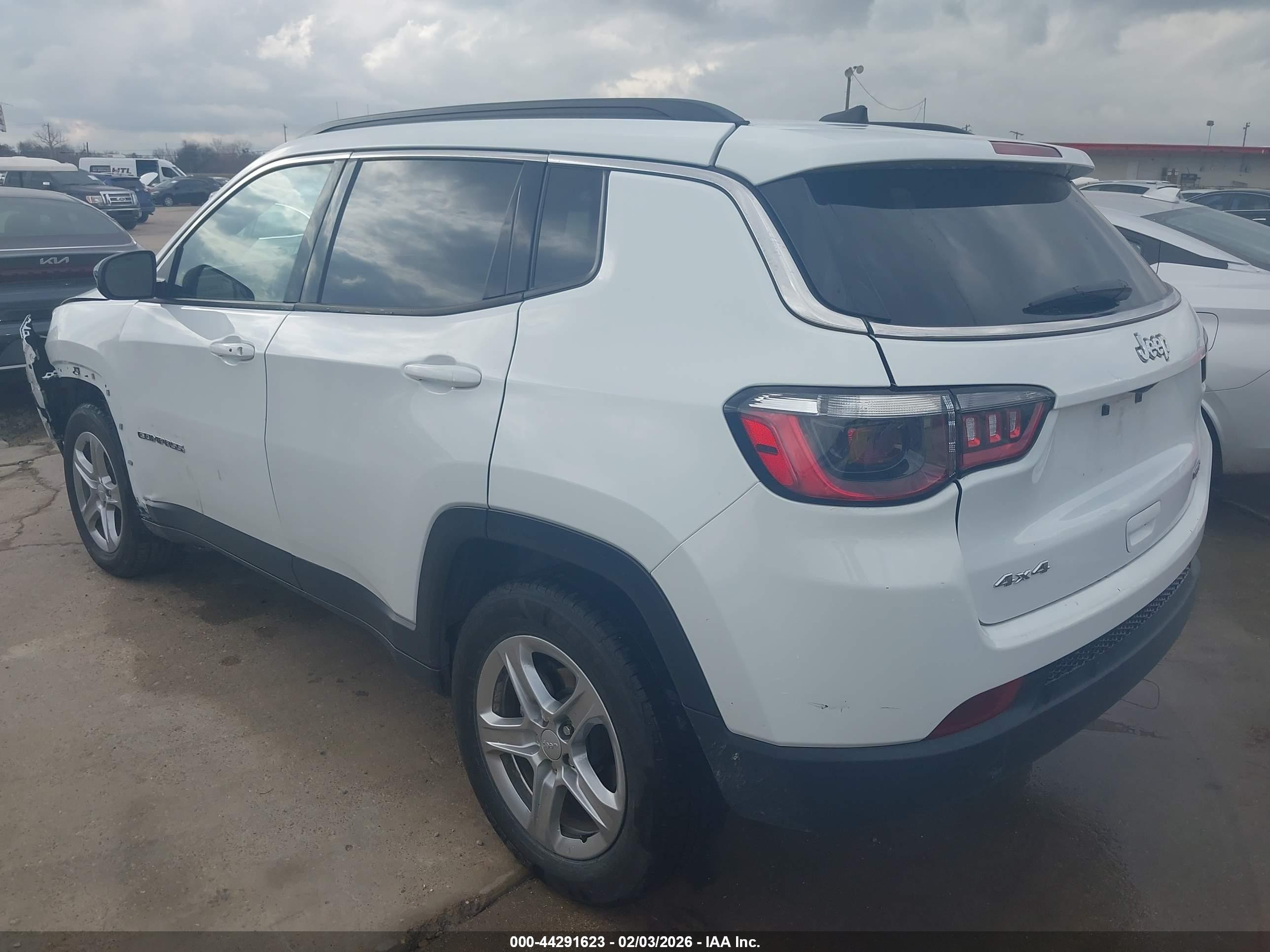 JEEP COMPASS image 3