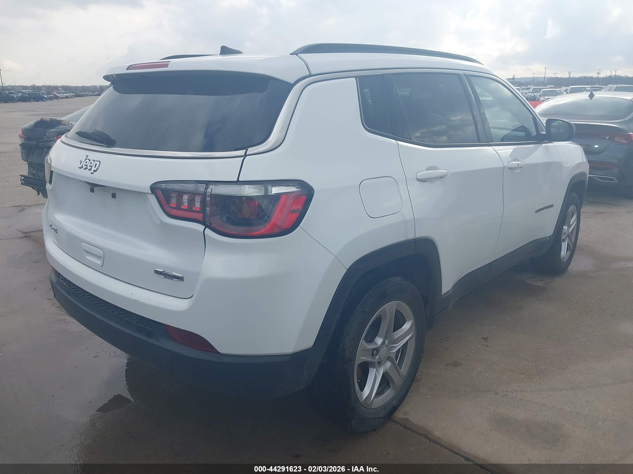 JEEP COMPASS image 4