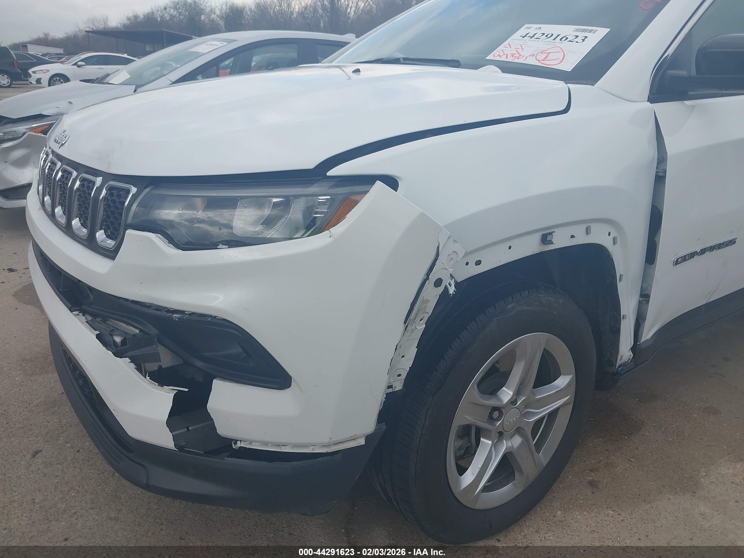JEEP COMPASS image 6