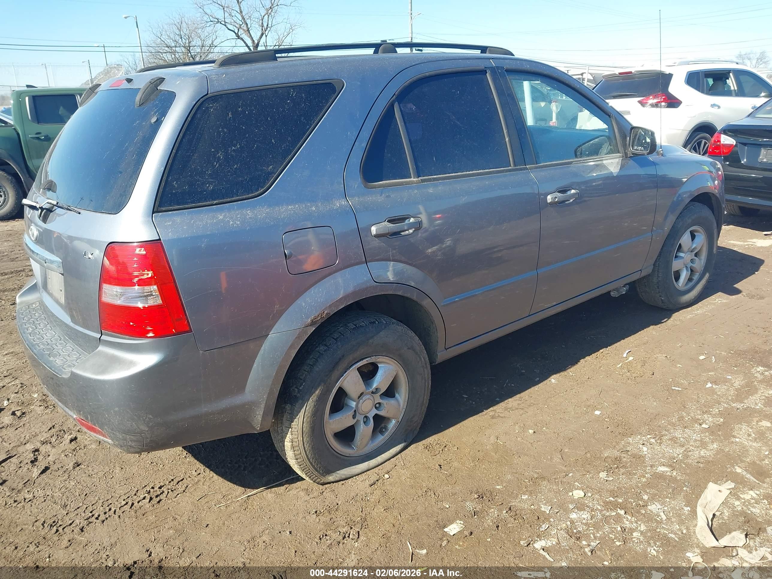KIA SORENTO image 4