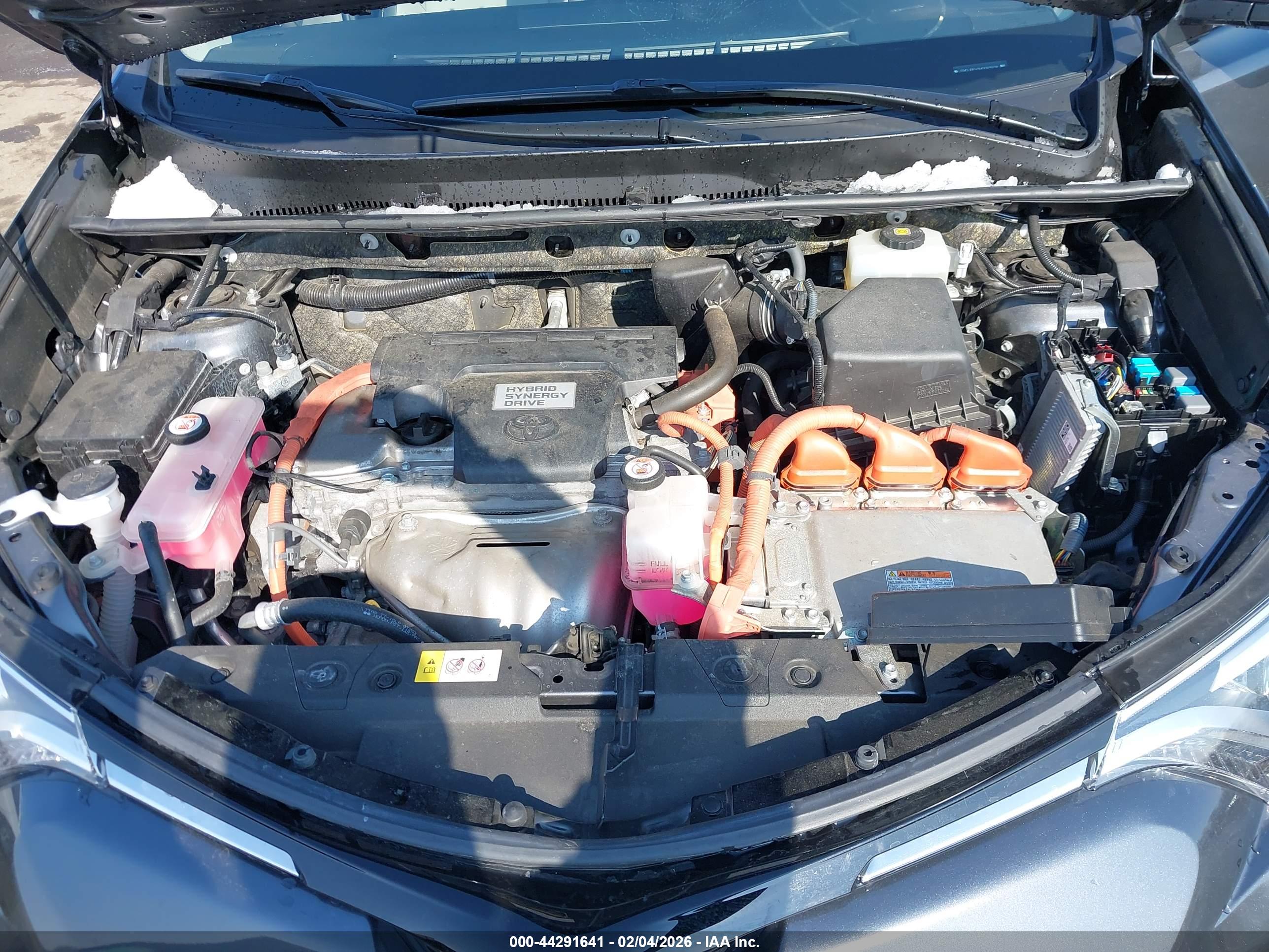 TOYOTA RAV4 image 10