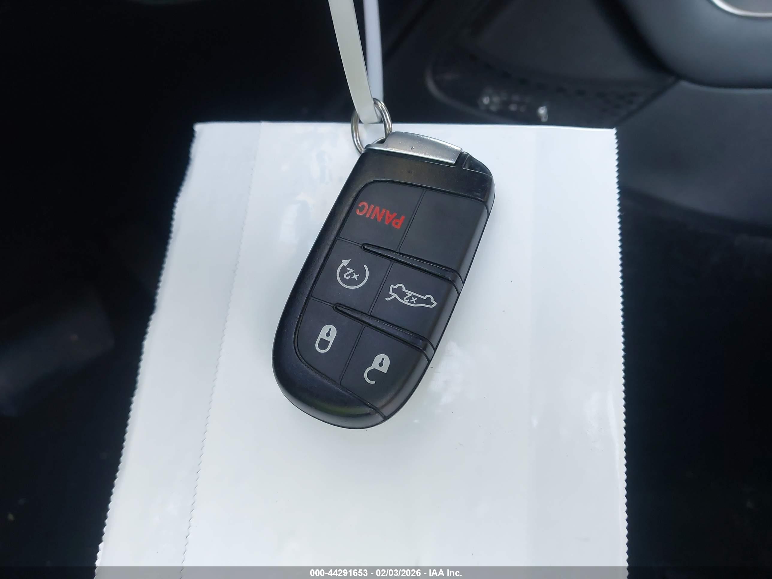 DODGE CHALLENGER image 11