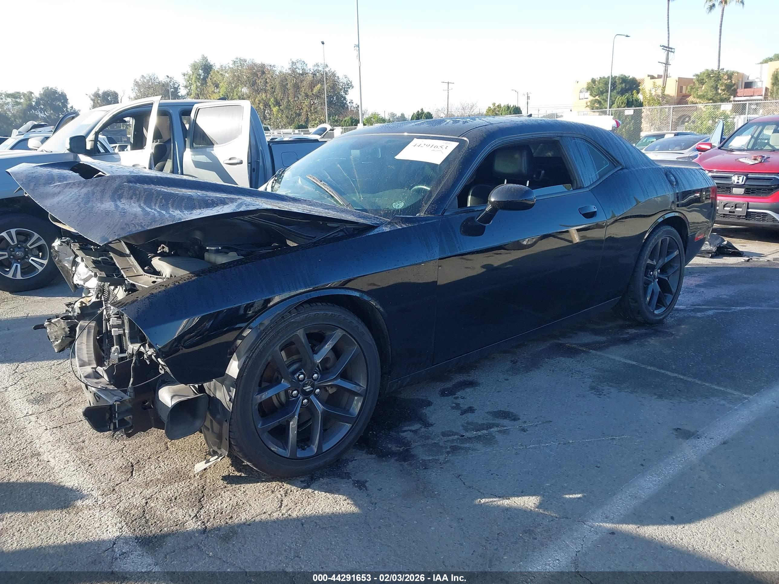 DODGE CHALLENGER image 2
