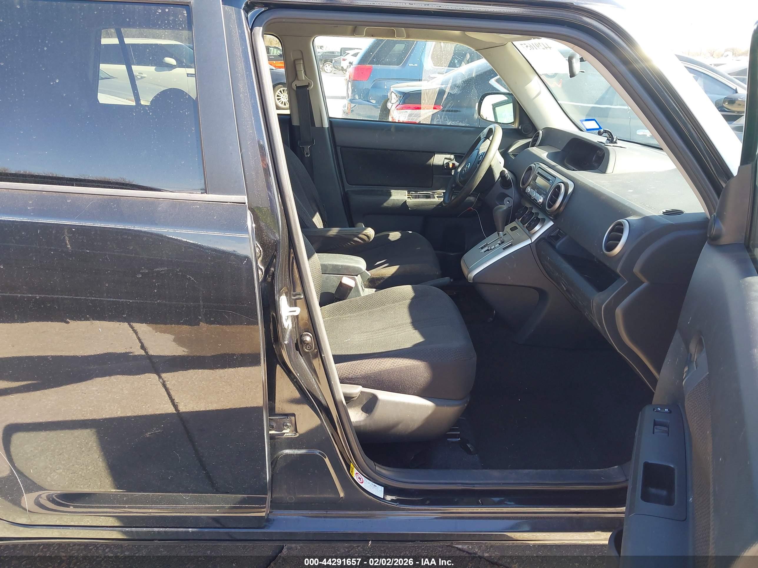 SCION XB image 5