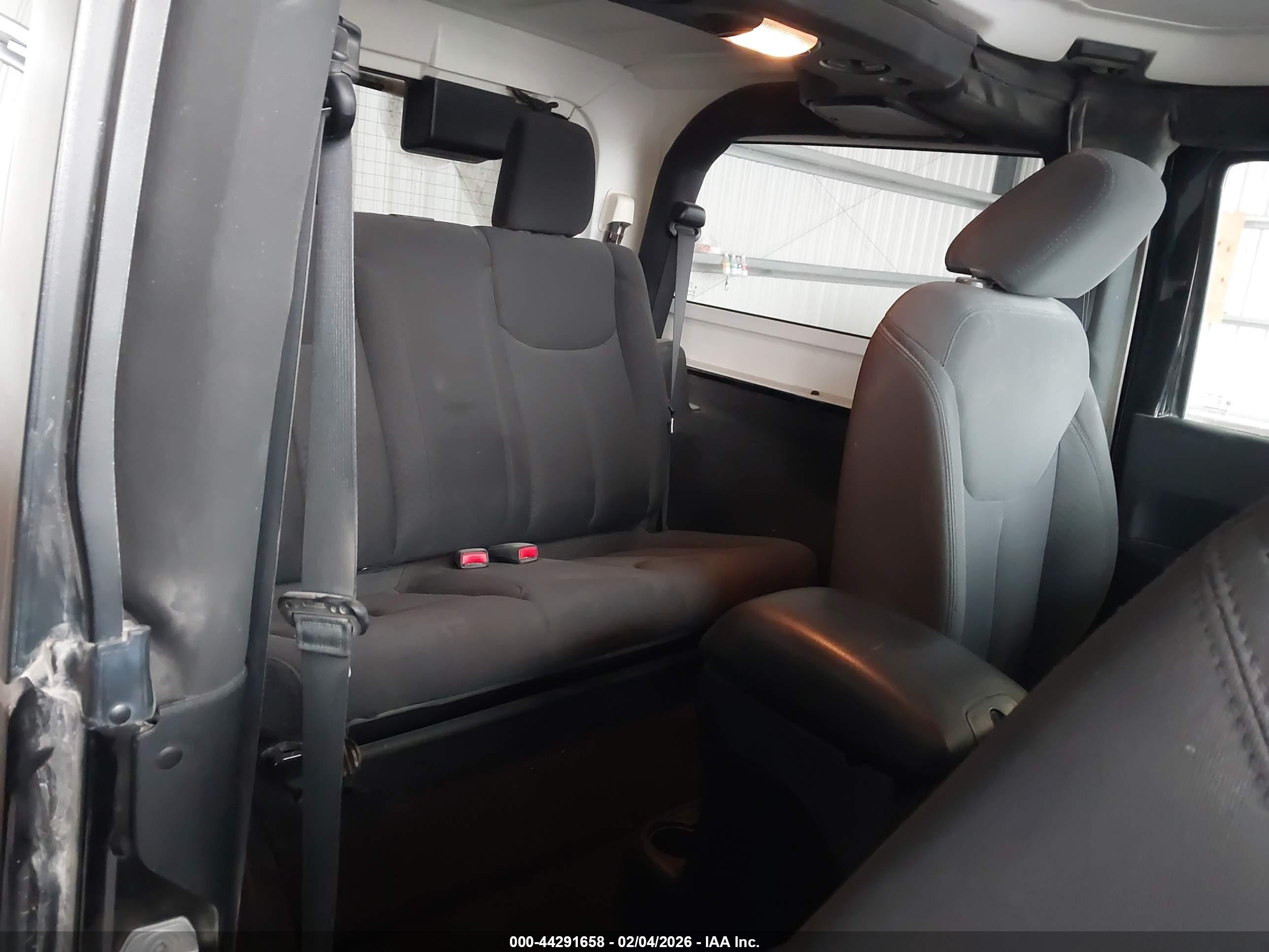 JEEP WRANGLER image 8