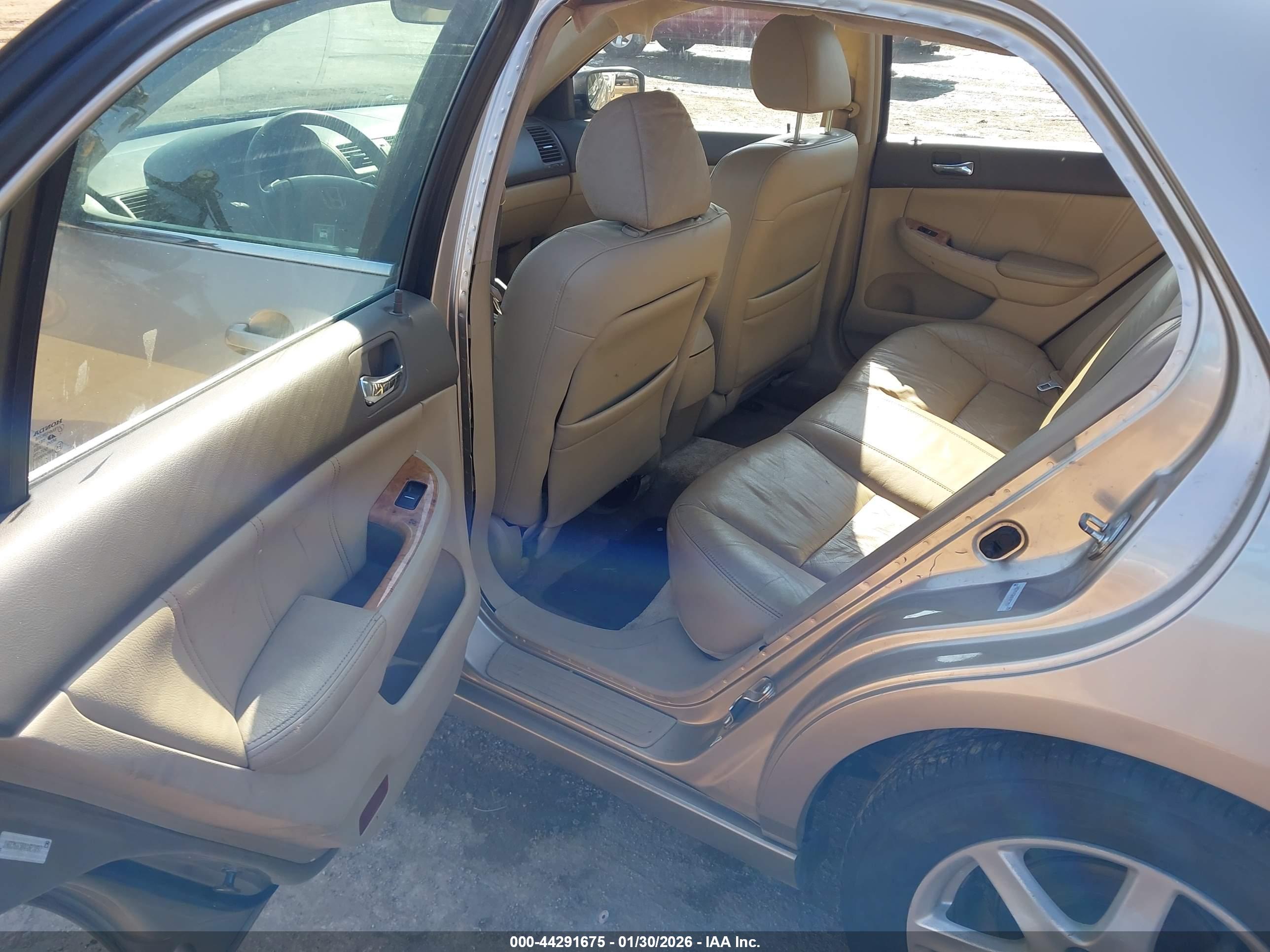 HONDA ACCORD image 8